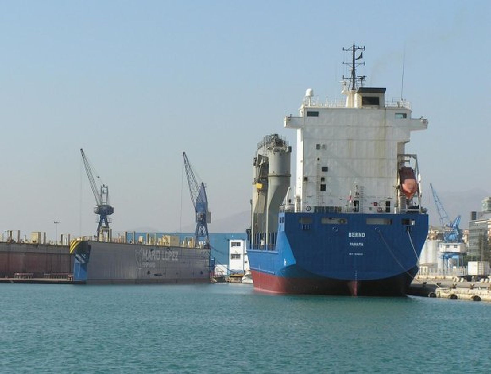 España exporta más de lo que importa por primera vez desde el año 1971