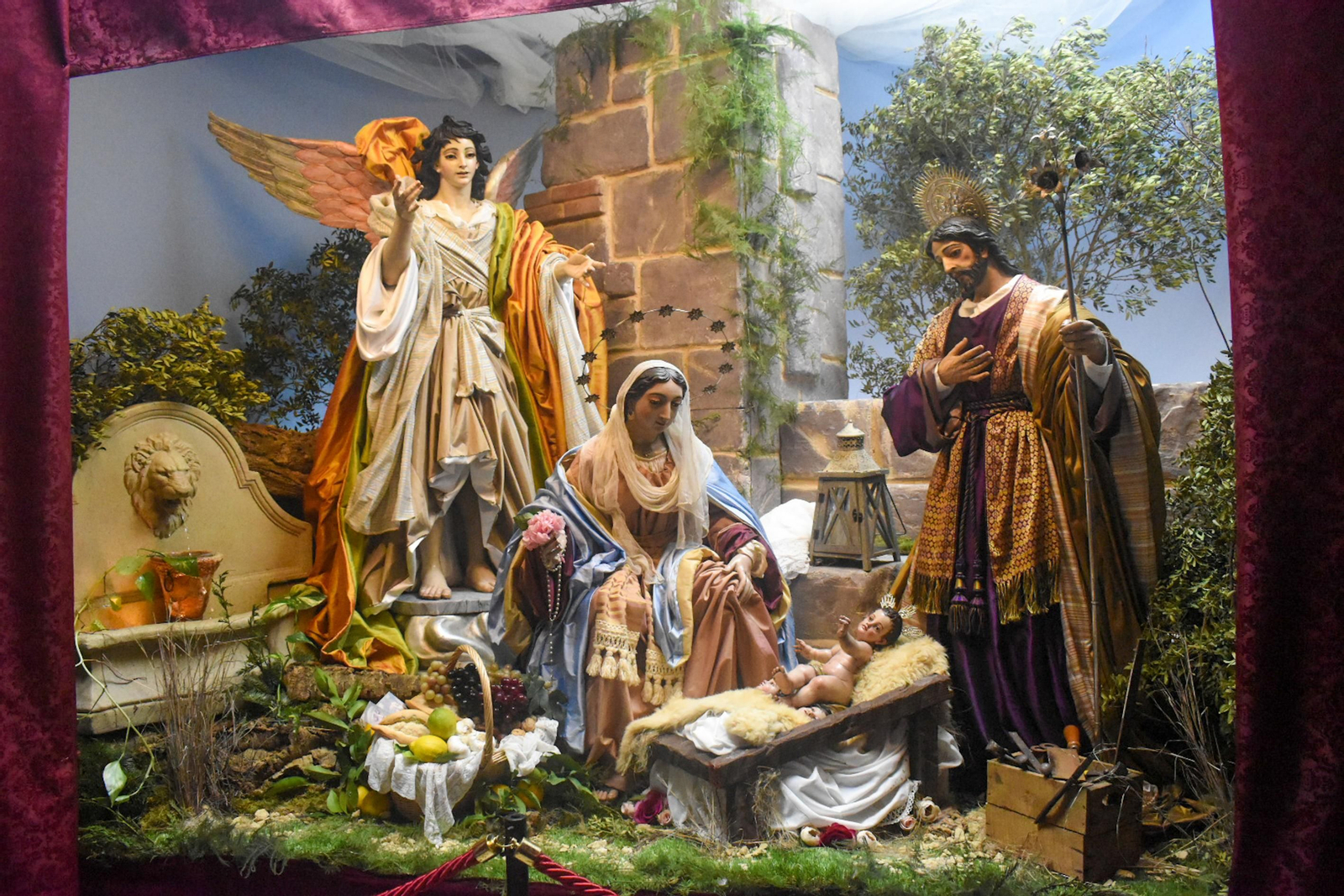 COFRADÍA DEL PERDÓN Lugar c/ Ruiz de Bustamante, 6 bajo Horario: Laborables: 19.00 h. a 21:00 h Nota – Misterio con imágenes del escultor D Francisco  Buiza Fernandez con motivo de la celebración del Centenario de su nacimiento