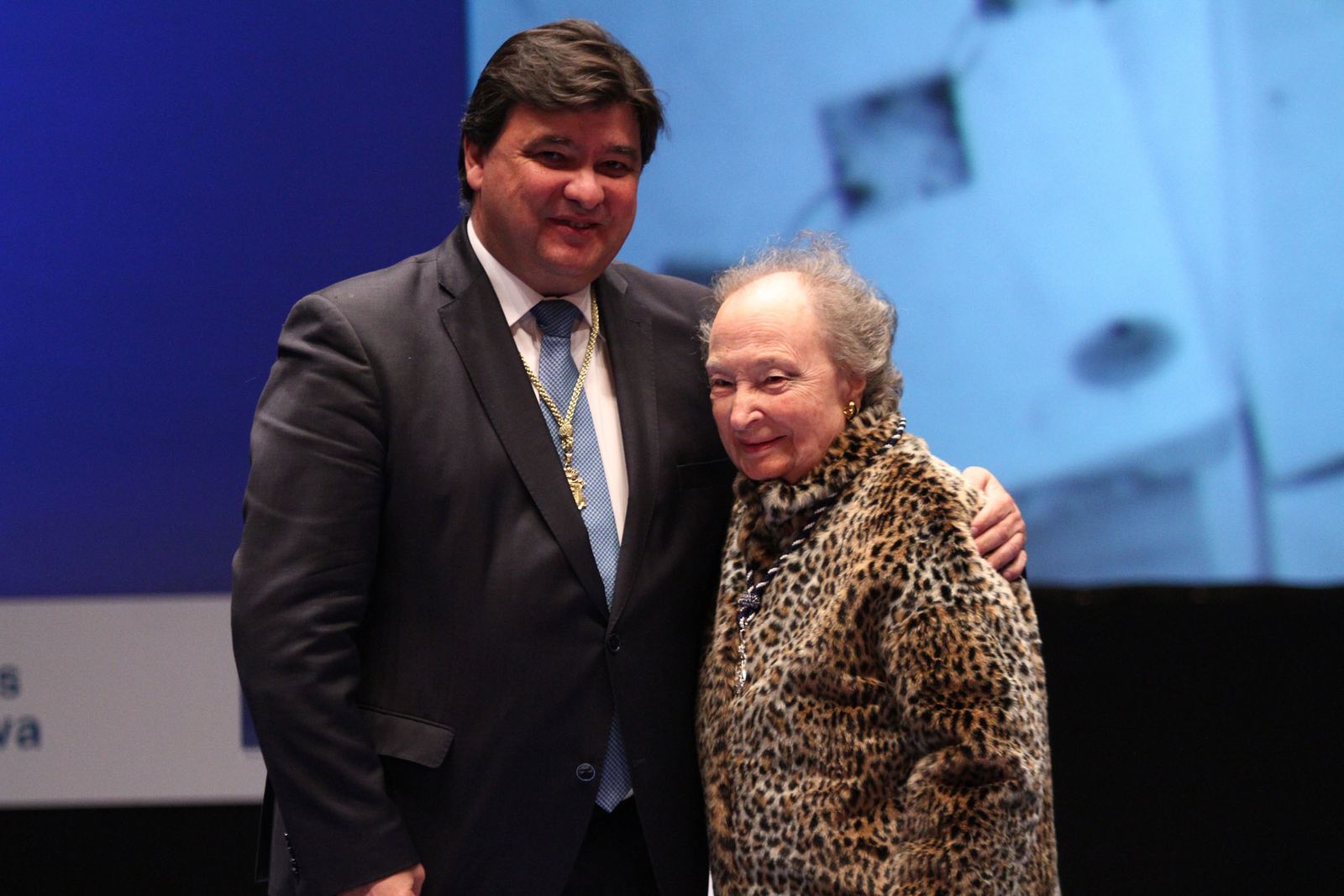 Imágenes de la entrega de las medallas de Huelva