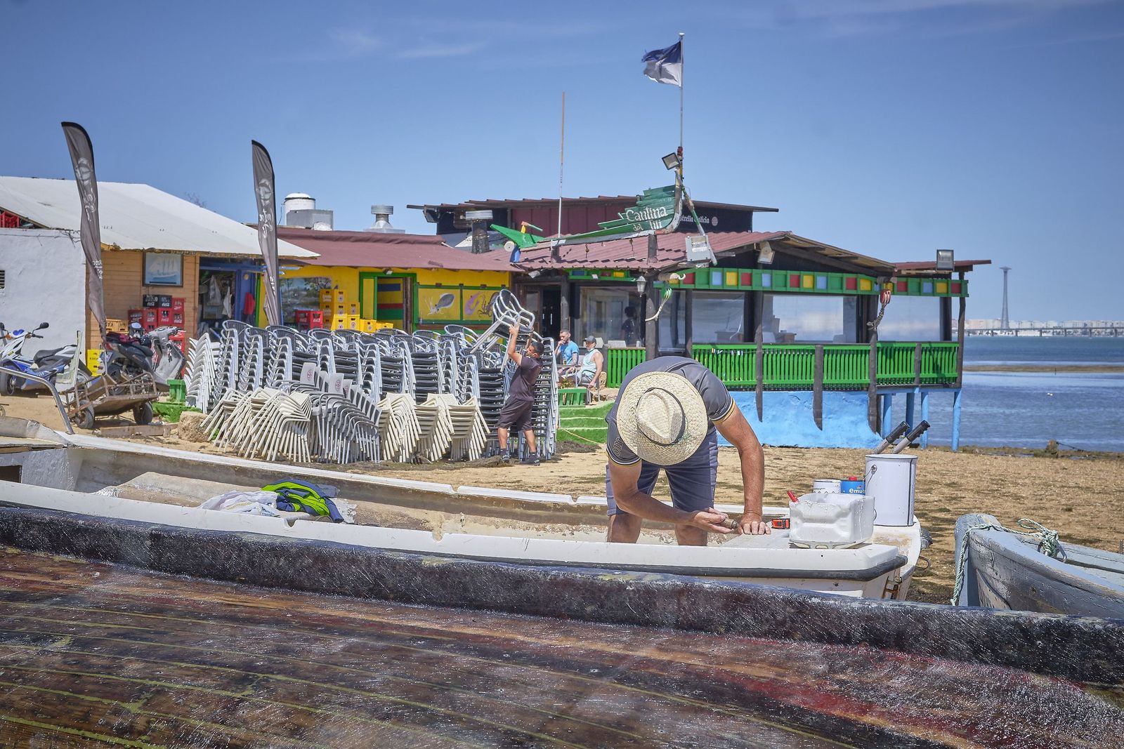 La cantina de El Titi-El Bartolo, en la playa de La Casería, en una fotografía tomada durante el conflicto con Costas