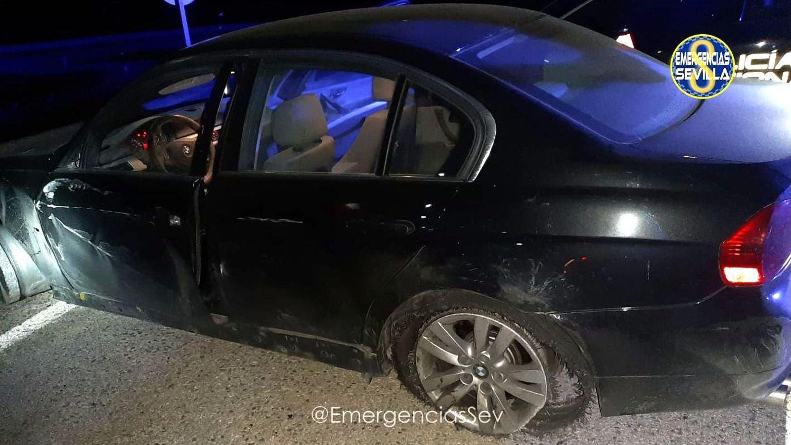 Así acabó uno de los BMW tras la persecución entre Sevilla y Arahal.