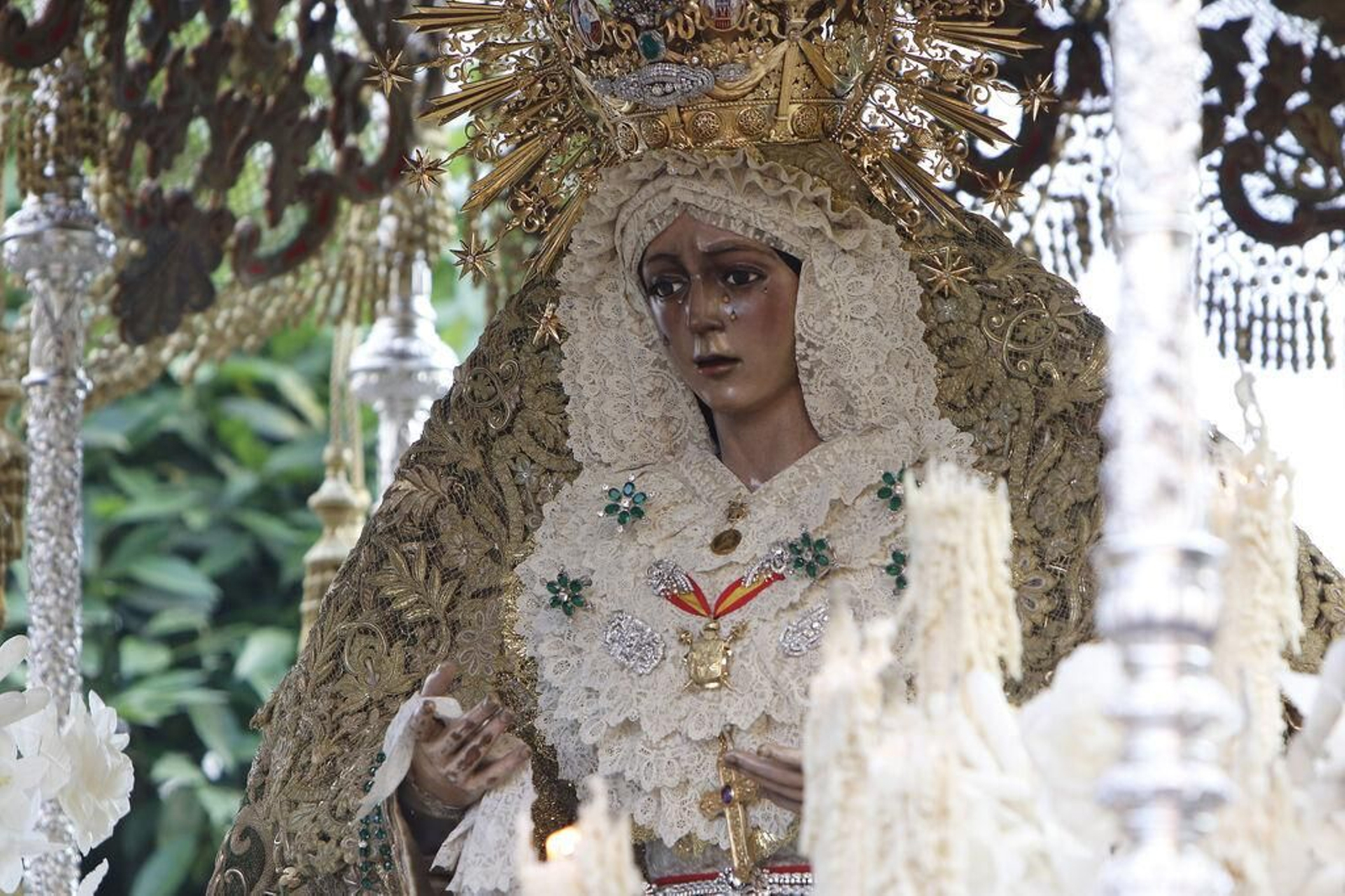 La Macarena regresa por la calle Feria