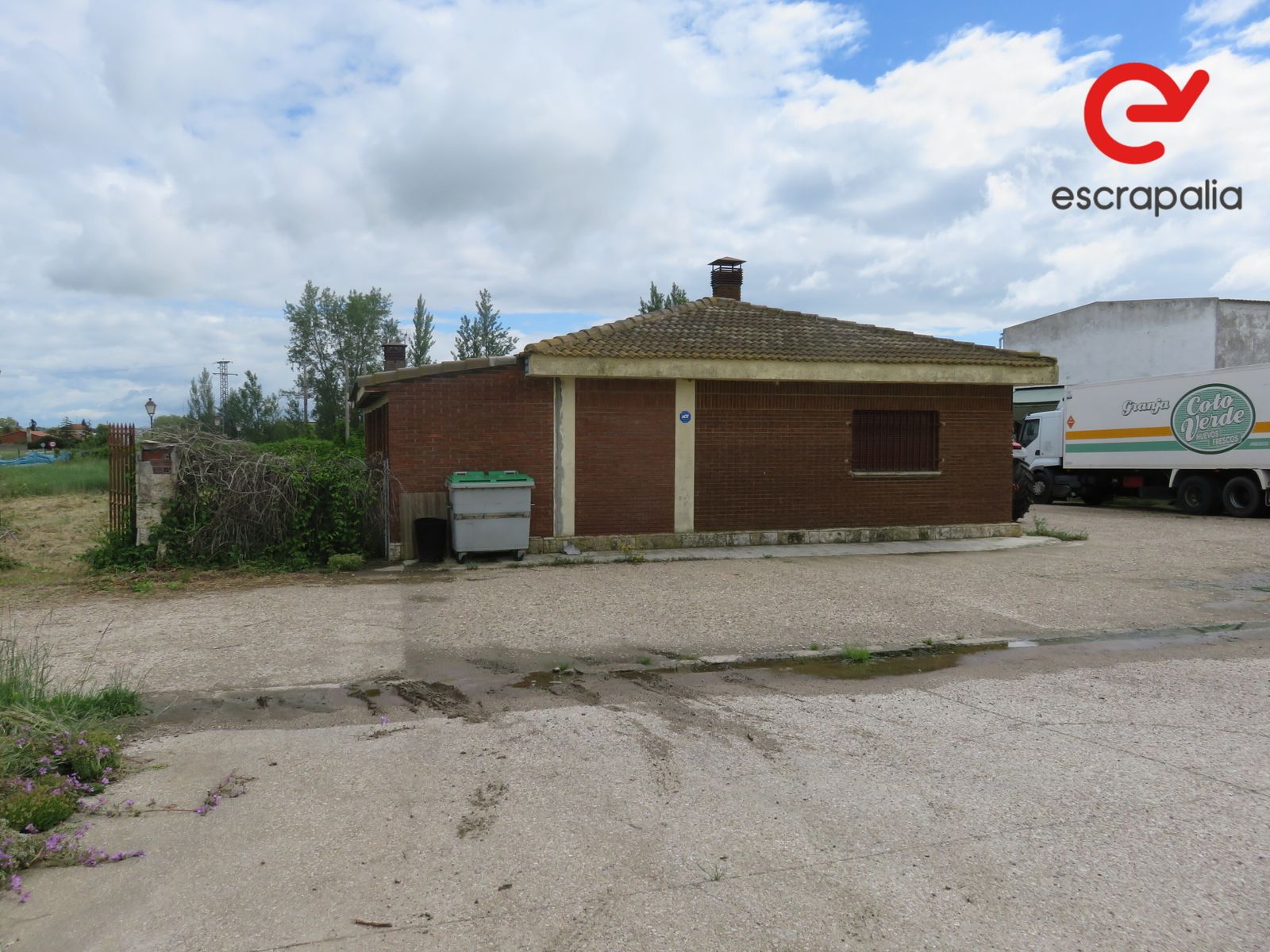 La granja de 43.000 metros cuadrados a subasta por 1 euro