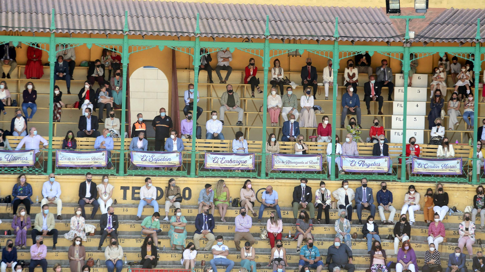 Imágenes de la Misa de Pentecostés en la Plaza de Toros de Jerez