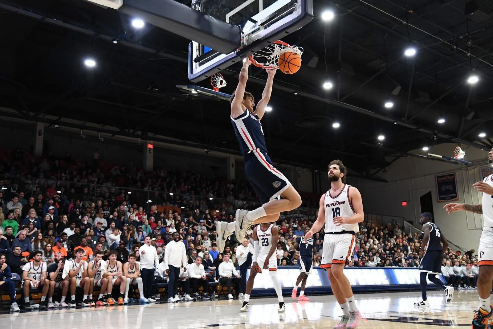 Mario Saint-Supery, victoria y aprendizaje en Gonzaga antes de cerrar 2025