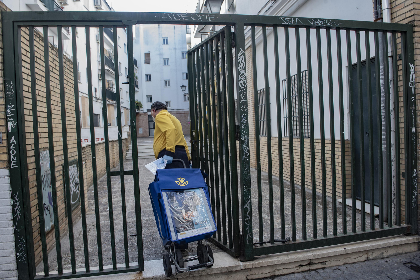 Graffitis en Sevilla: Vandalismo contra el patrimonio