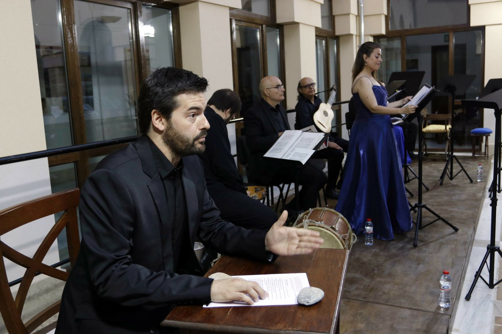 Fotogalería de la actuación de Chiavette sobre la gesta de Magallanes.