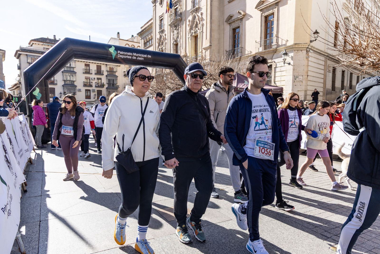 En imágenes: deporte y solidaridad se dan la mano en la VI Carrera-Caminata de la Hermandad de la Buena Muerte (1)