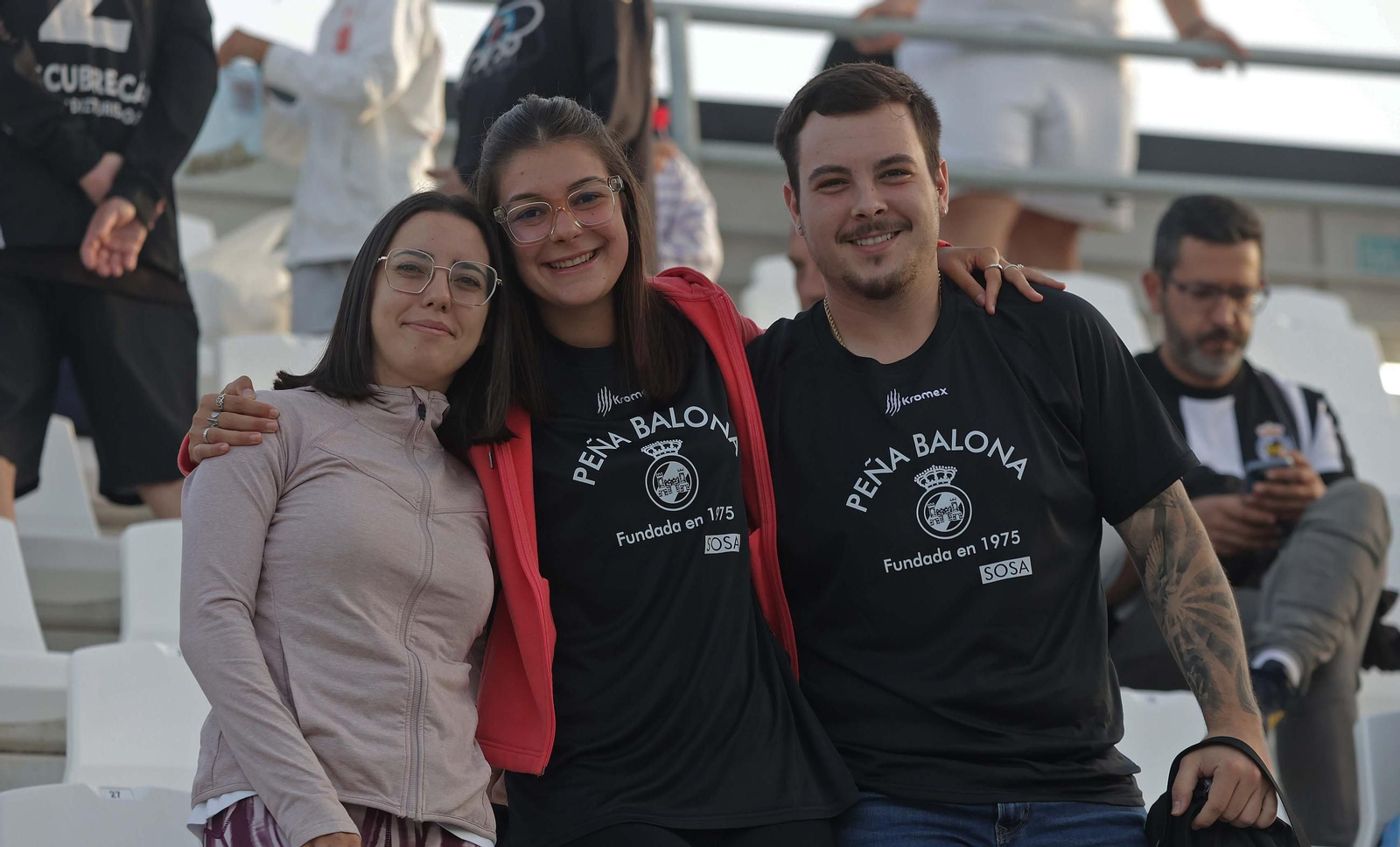 Búscate en el Ciudad de La Línea durante el Balona - San  Fernando