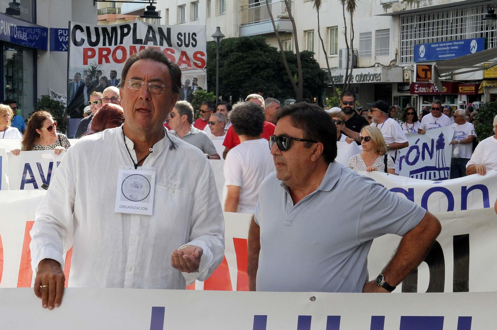 Imágenes de la manifestación "Salvemos las Playas de Huelva"