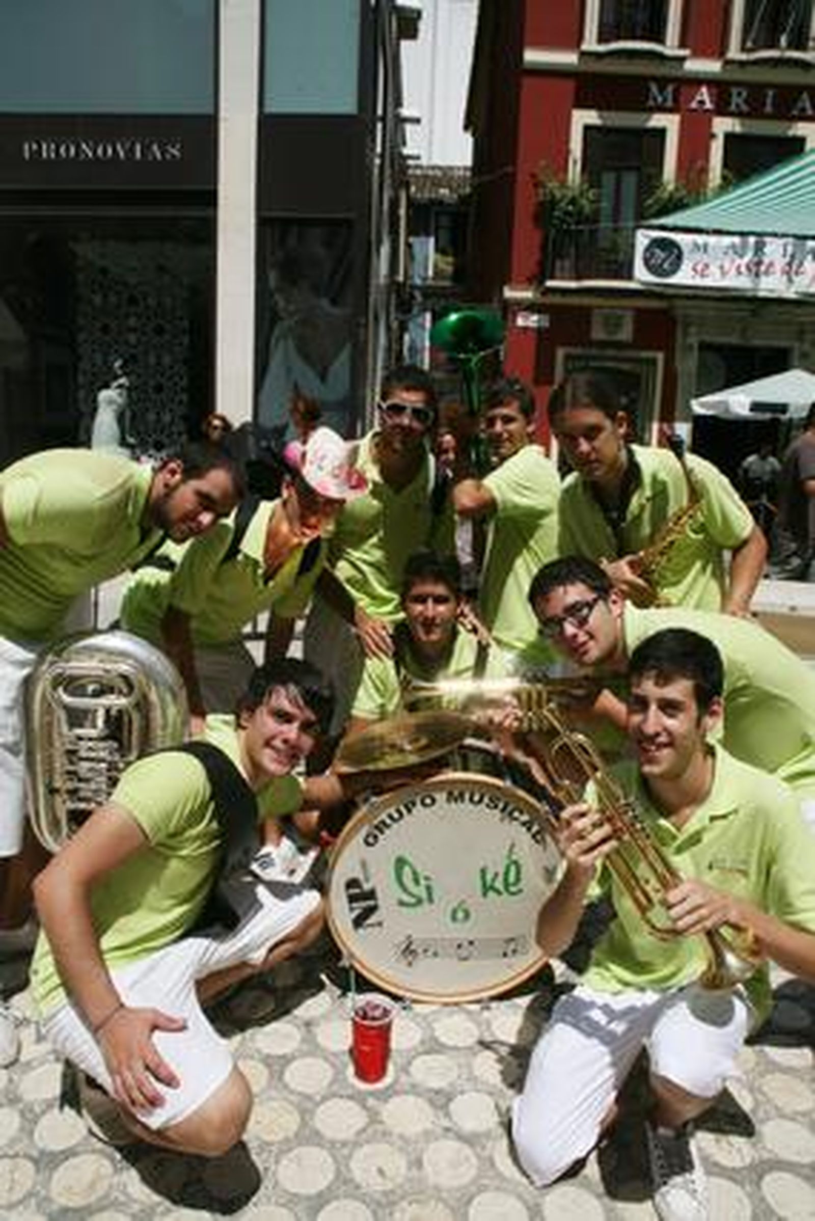 El grupo musical Si ó Ké, con sus instrumentos musicales.

Foto: PUNTO PRESS