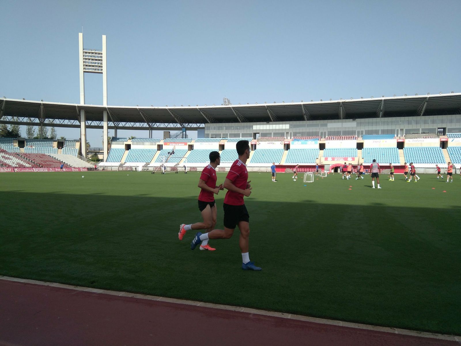Parking del Mediterráneo gratis para los abonados para el Almería-Albacete
