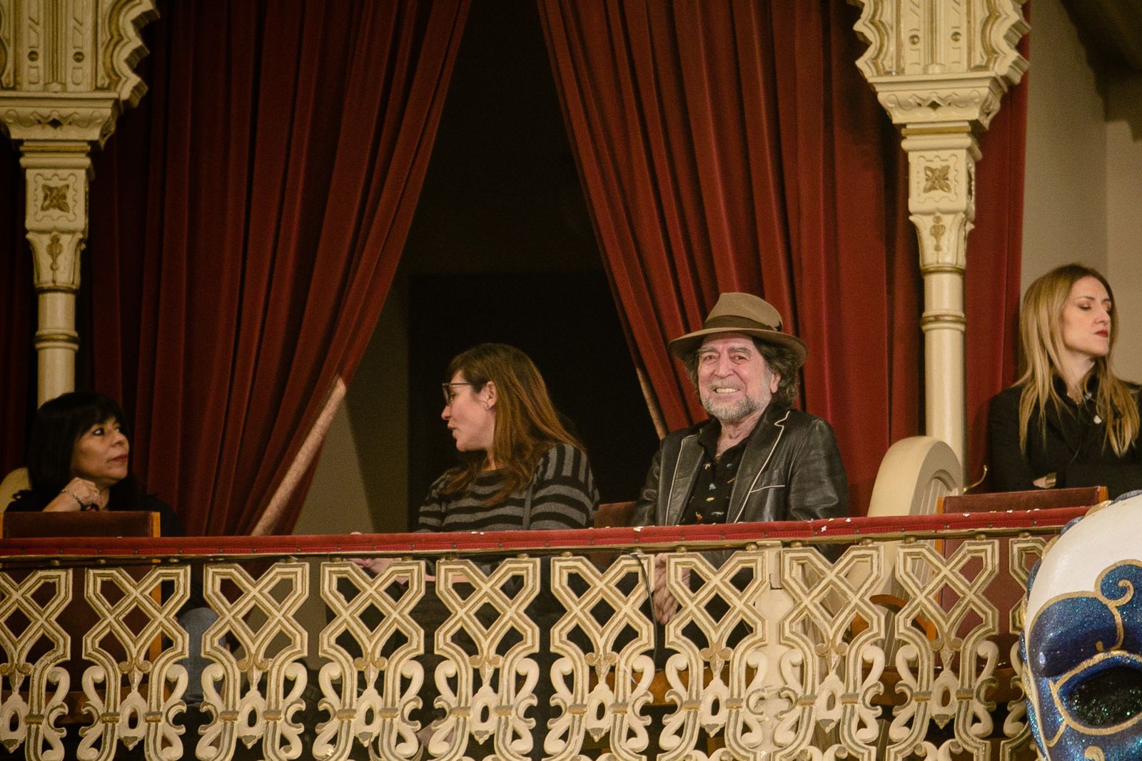 El pregonero Joaquín Sabina, en el Gran Teatro Falla.