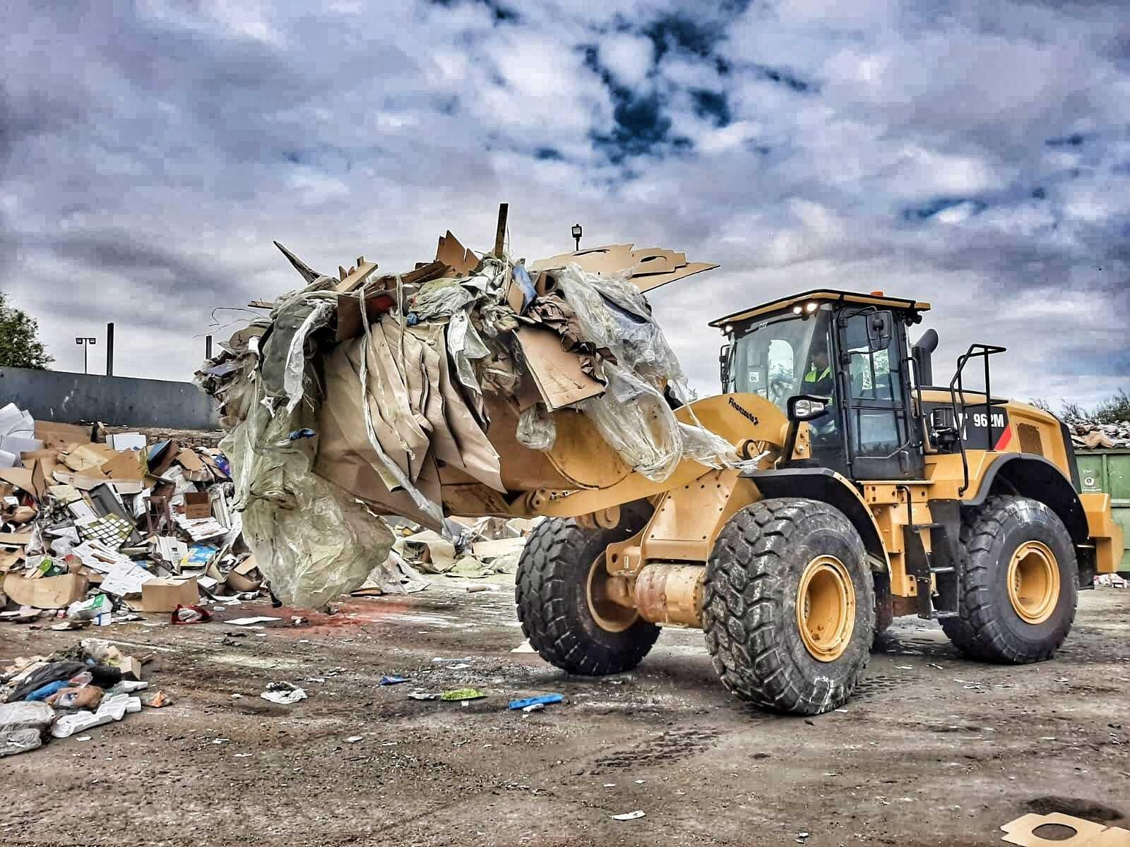 Maquinaria utilizada por la empresa de Alcalá de Guadaíra.