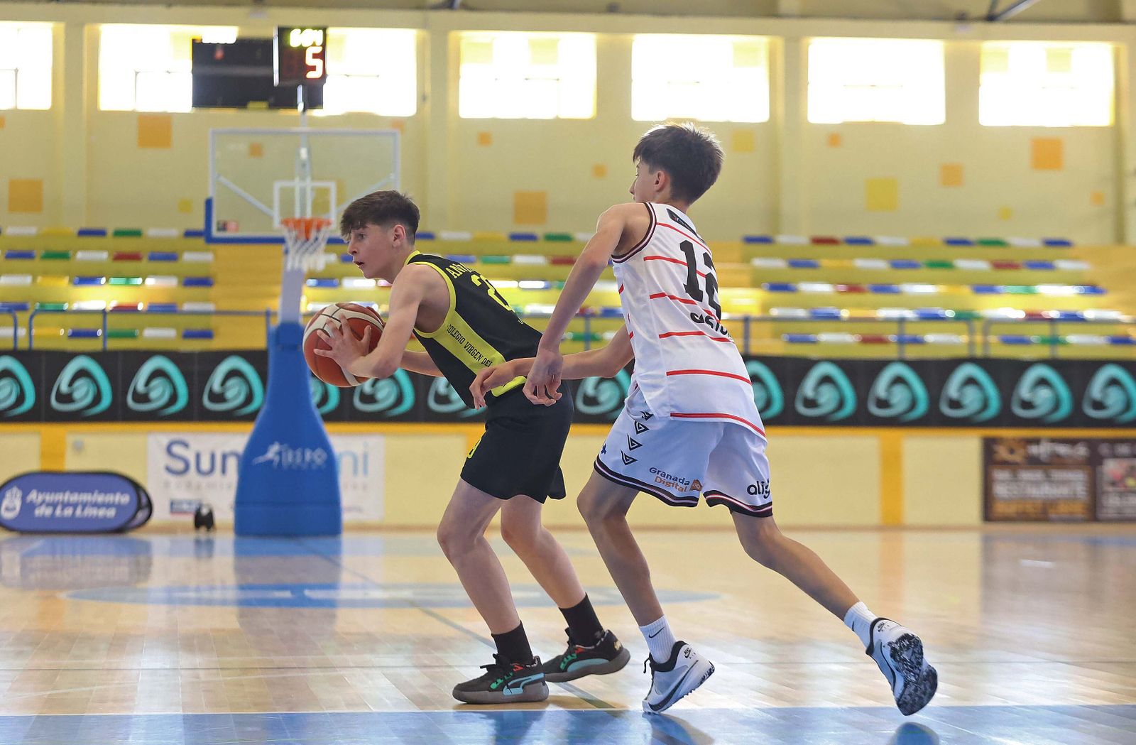 Imágenes de la jornada final del CADEBA infantil masculino de baloncesto en La Línea