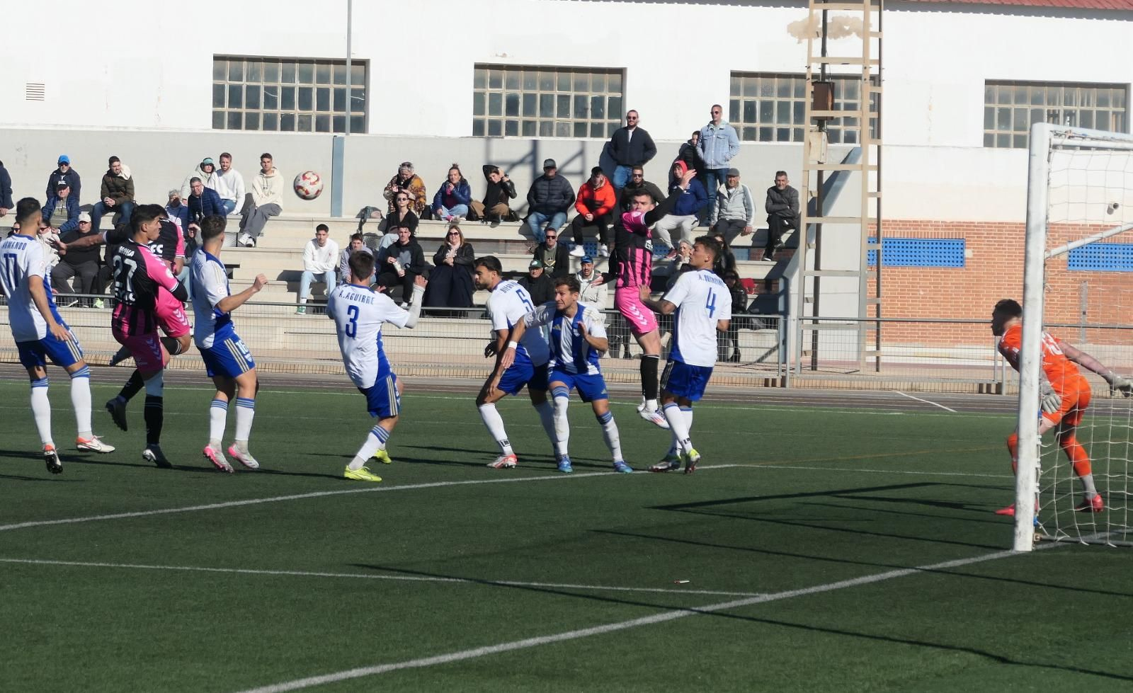 Las fotos del La Unión Atlético - Balona de Segunda Federación (0-1)
