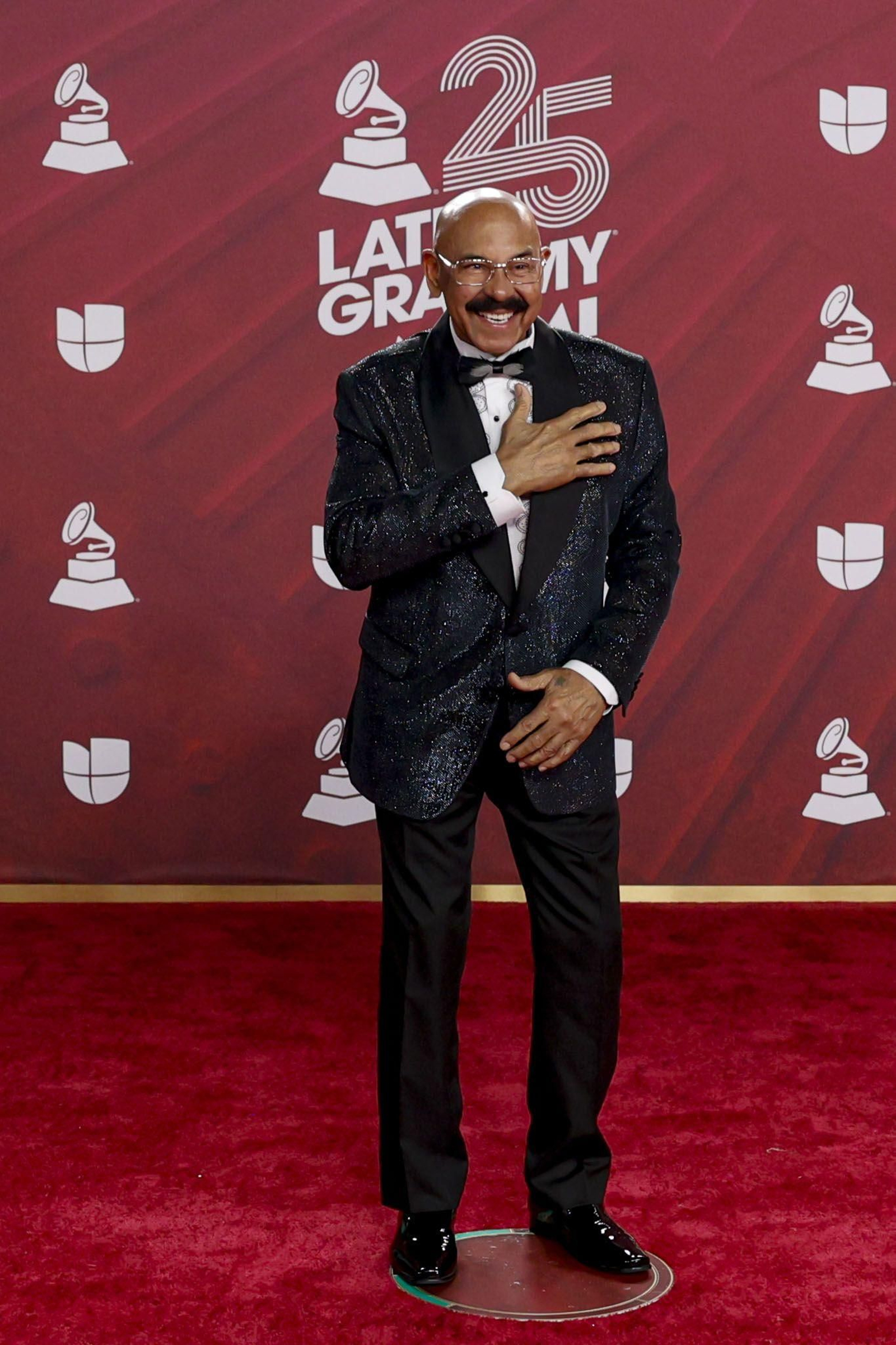 Todos los famosos, tendencias y curiosidades en la alfombra roja de la 25 edición de los Grammy Latinos