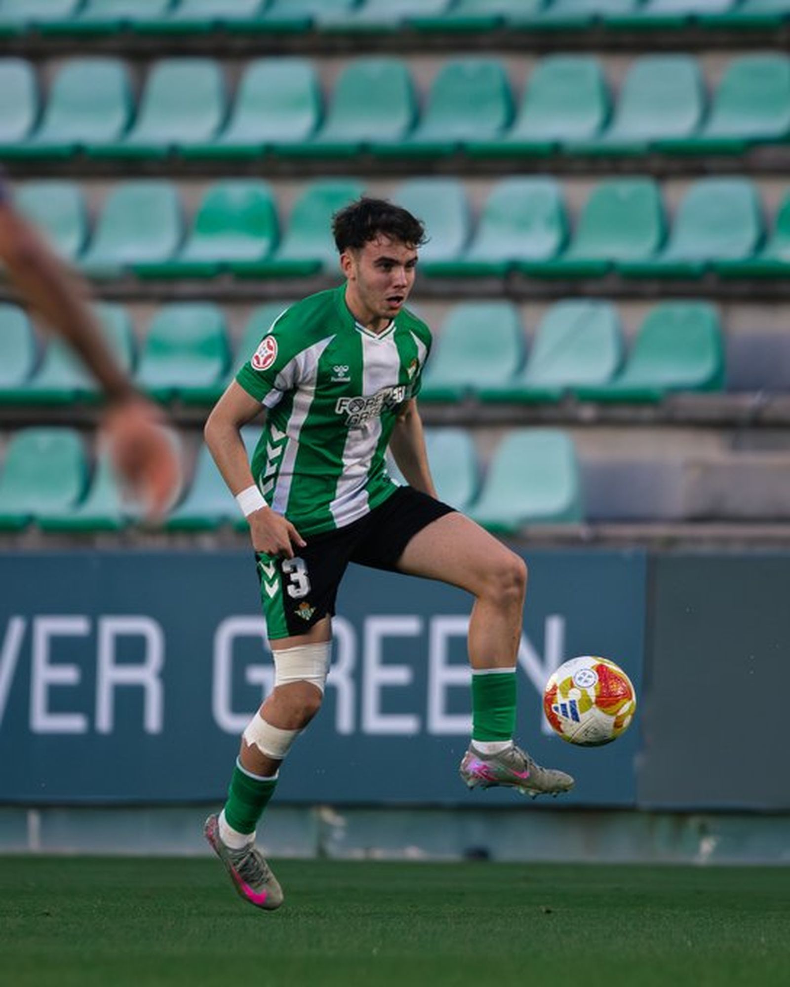 Ian Forns, en un lance del partido.