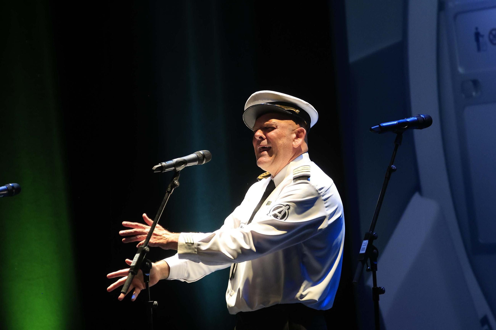 Fotos del espectáculo 'Viaje con nosotros' del Comandante Lara