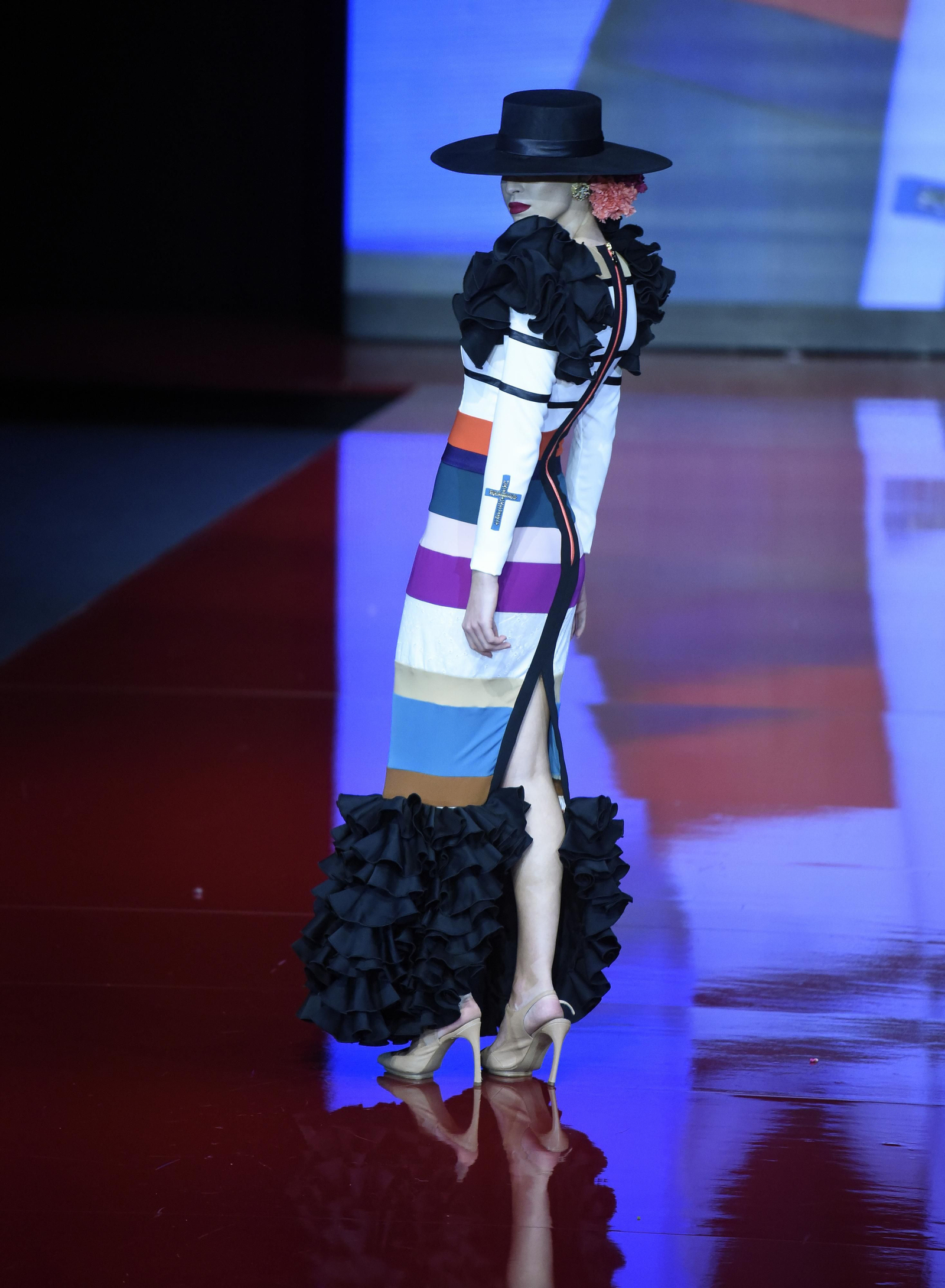 El desfile de Verónica de la Vega en SIMOF 2022, todas las fotos