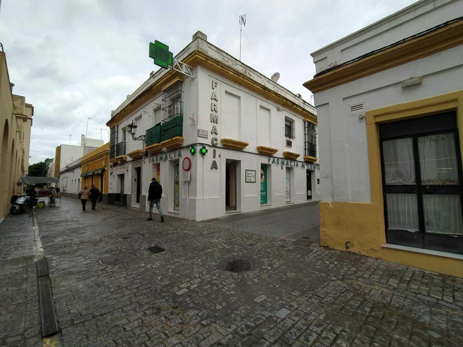 Farmacia del Mercado Central en San Fernando.