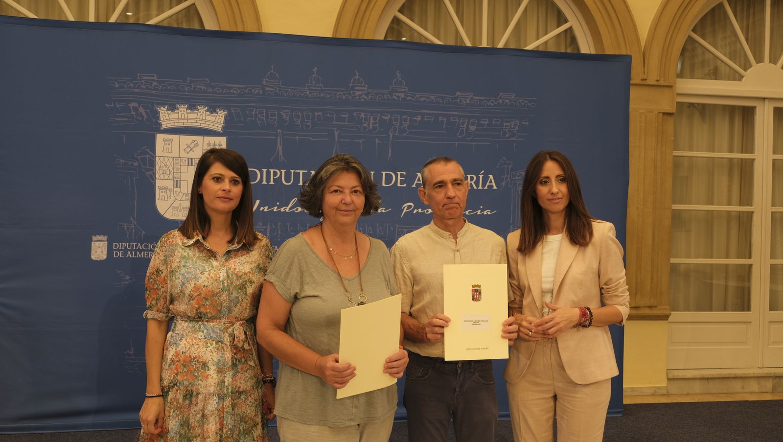 Entrega de ayudas a colectivos sociales en la Diputación de Almería