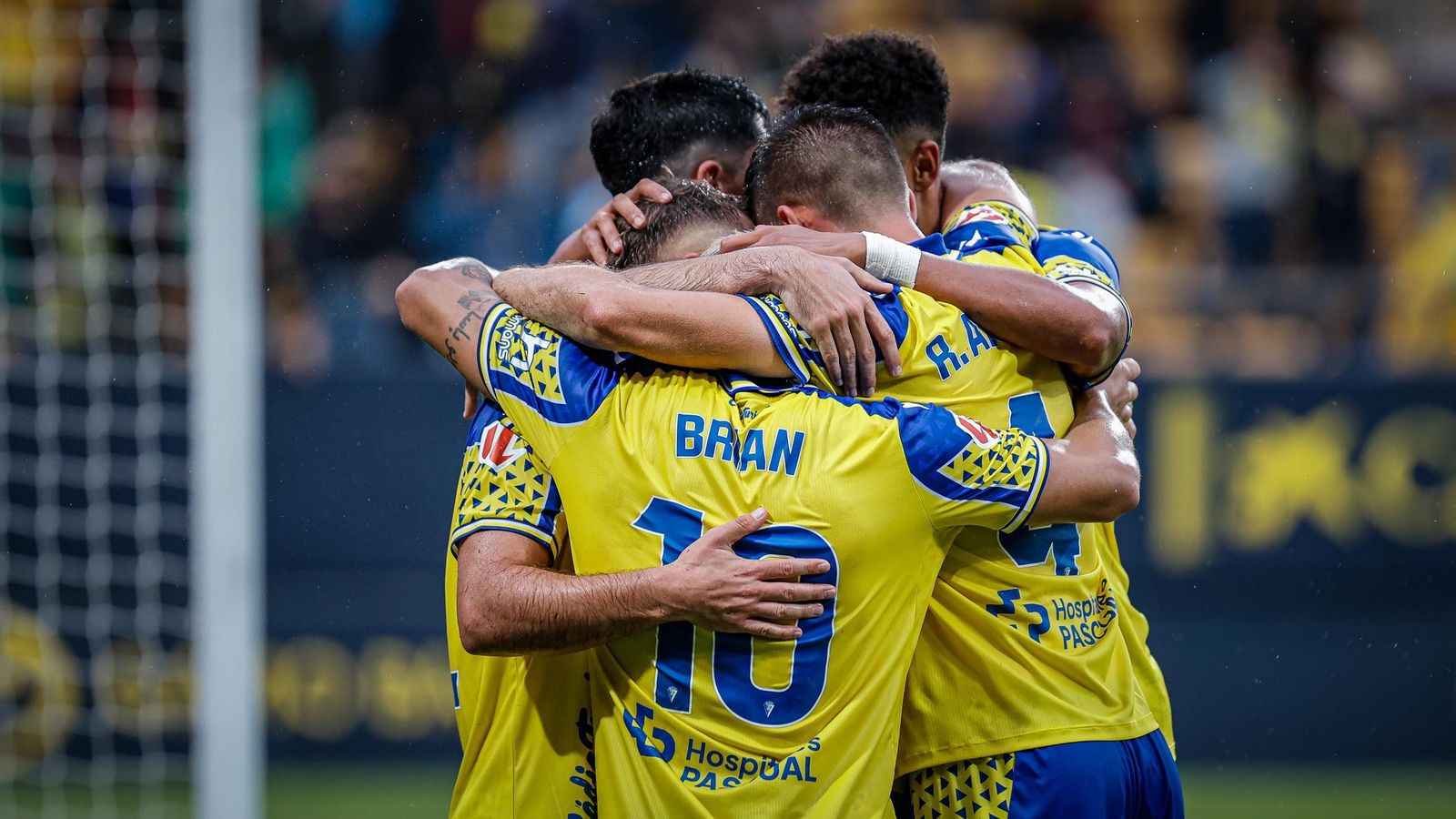 Búscate entre las imágenes del partido de futbol Cádiz CF - Málaga CF