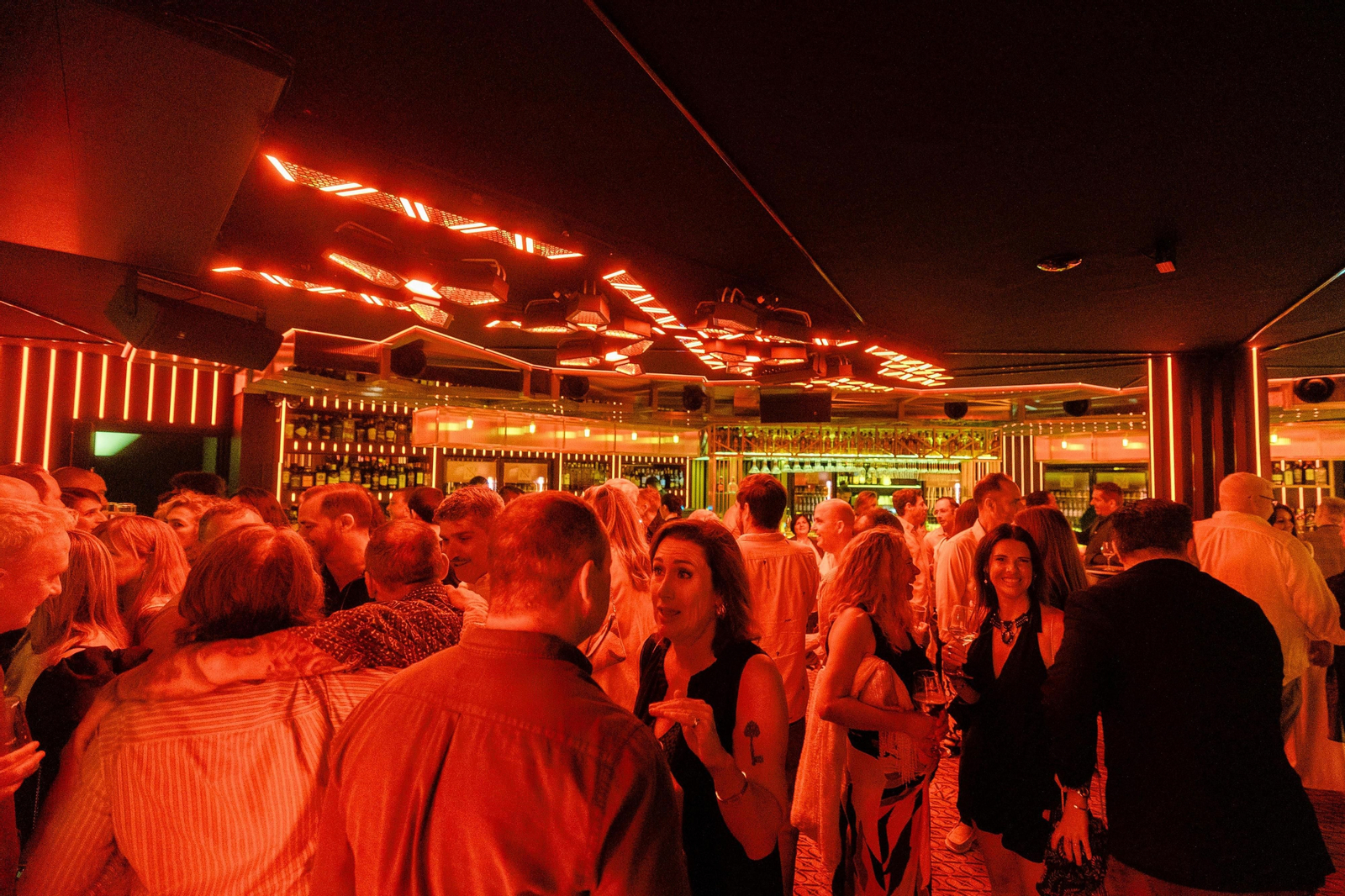 Las imágenes de la presentación en sociedad de la discoteca NU