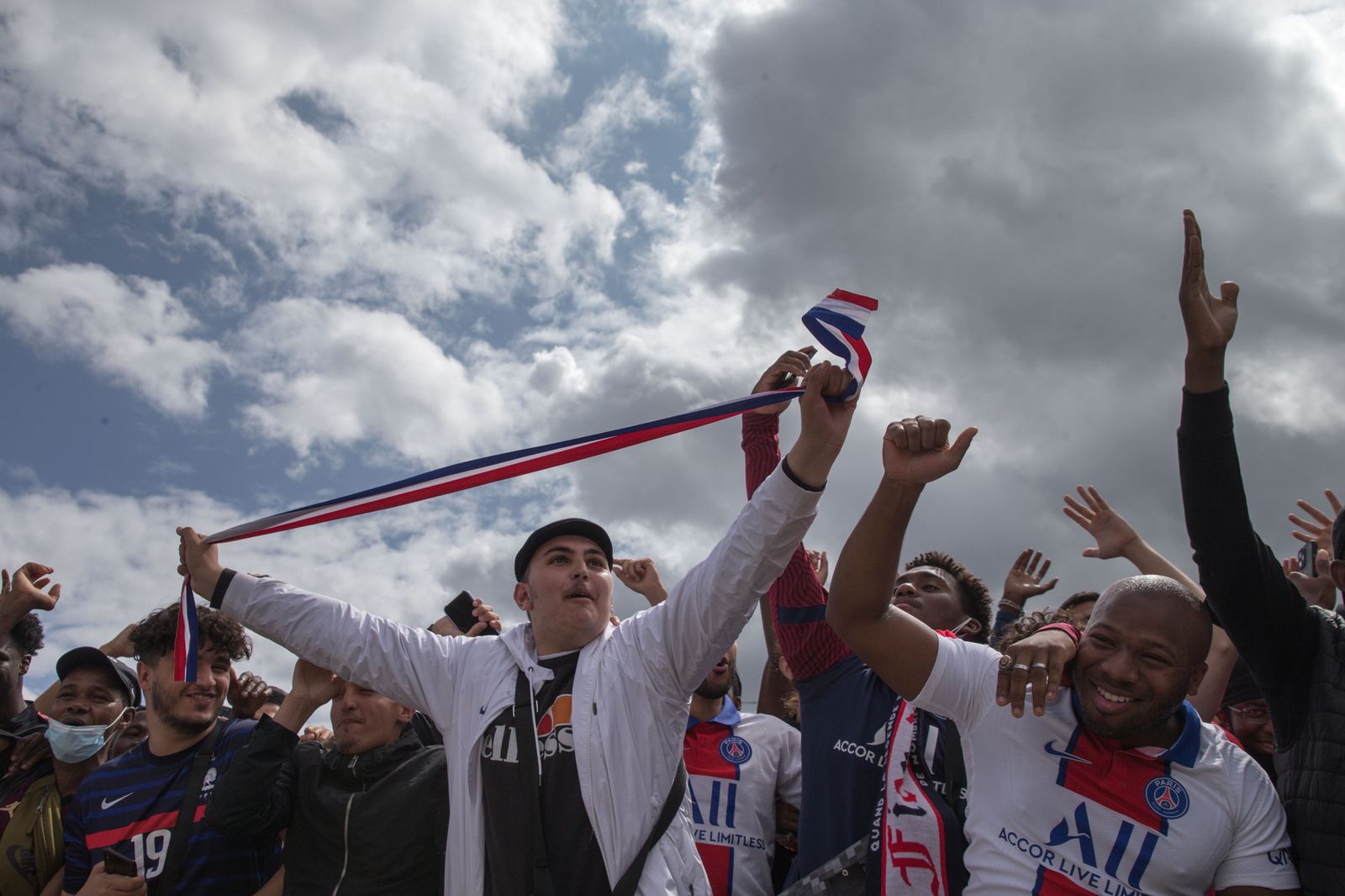 Galería: Messi, de la seriedad en Barcelona a la euforia en París