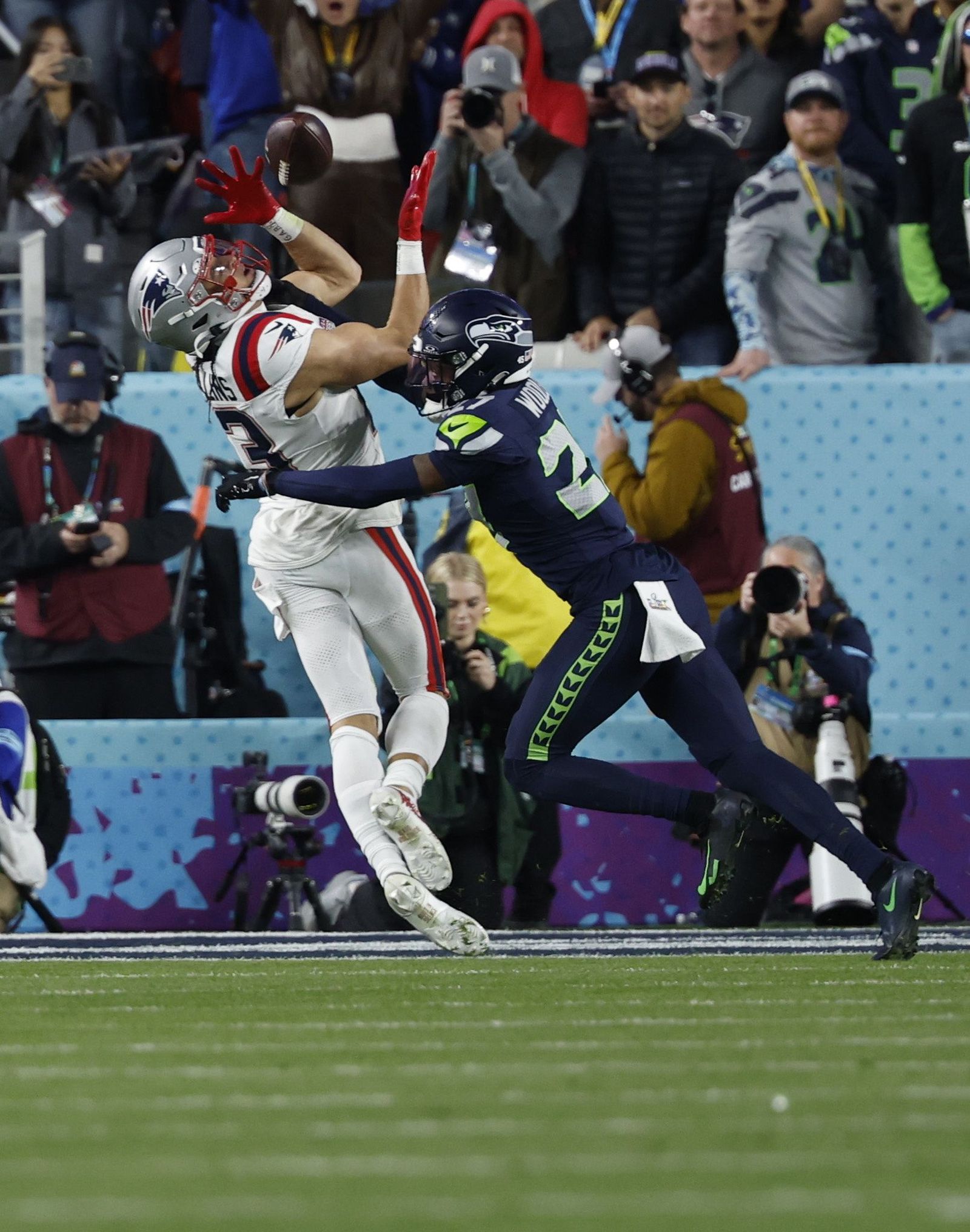 Las mejores fotos de la Super Bowl con la actuación de Bad Bunny
