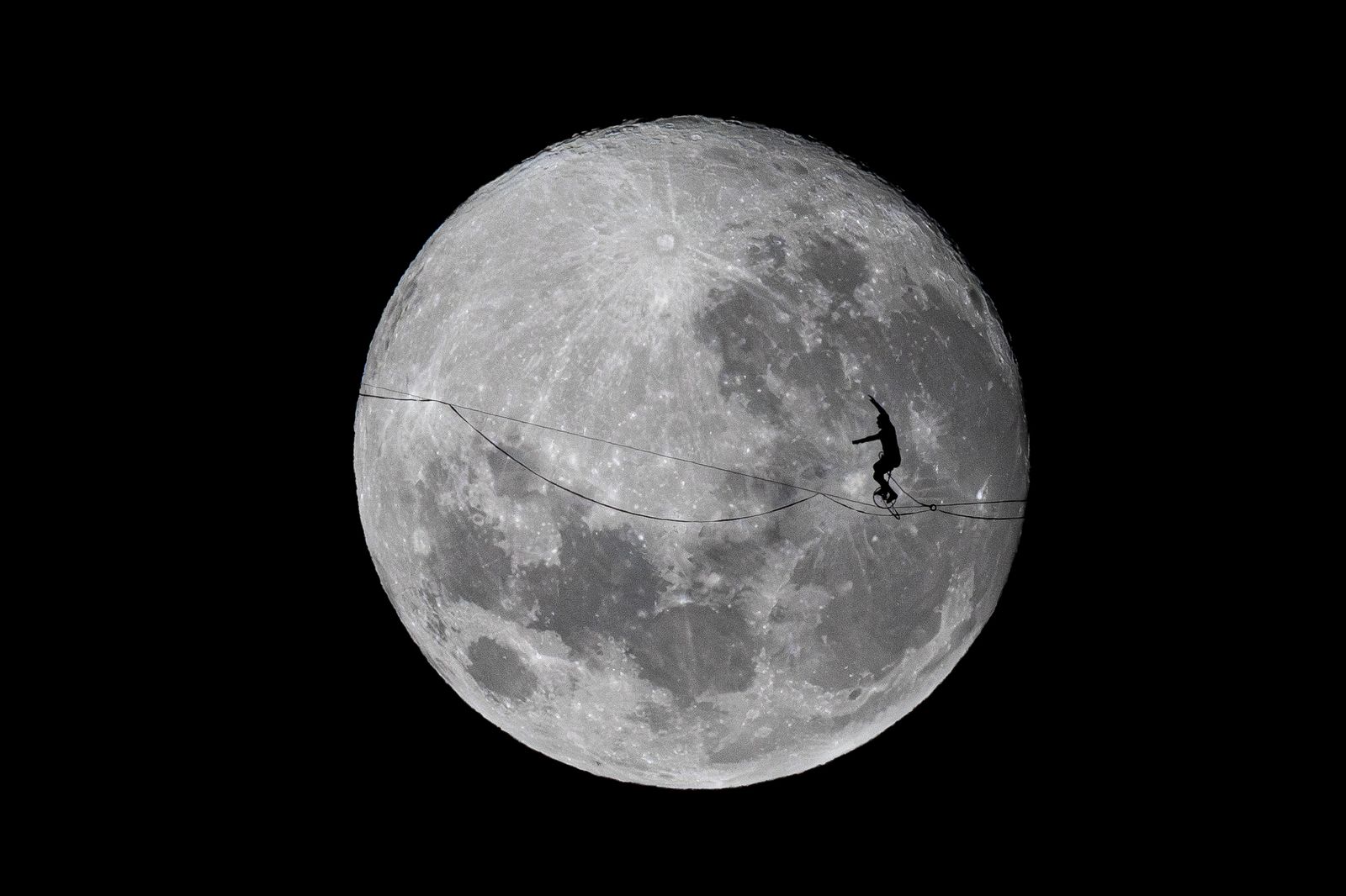 Deportes urbanos y extremos | The Lunar Line