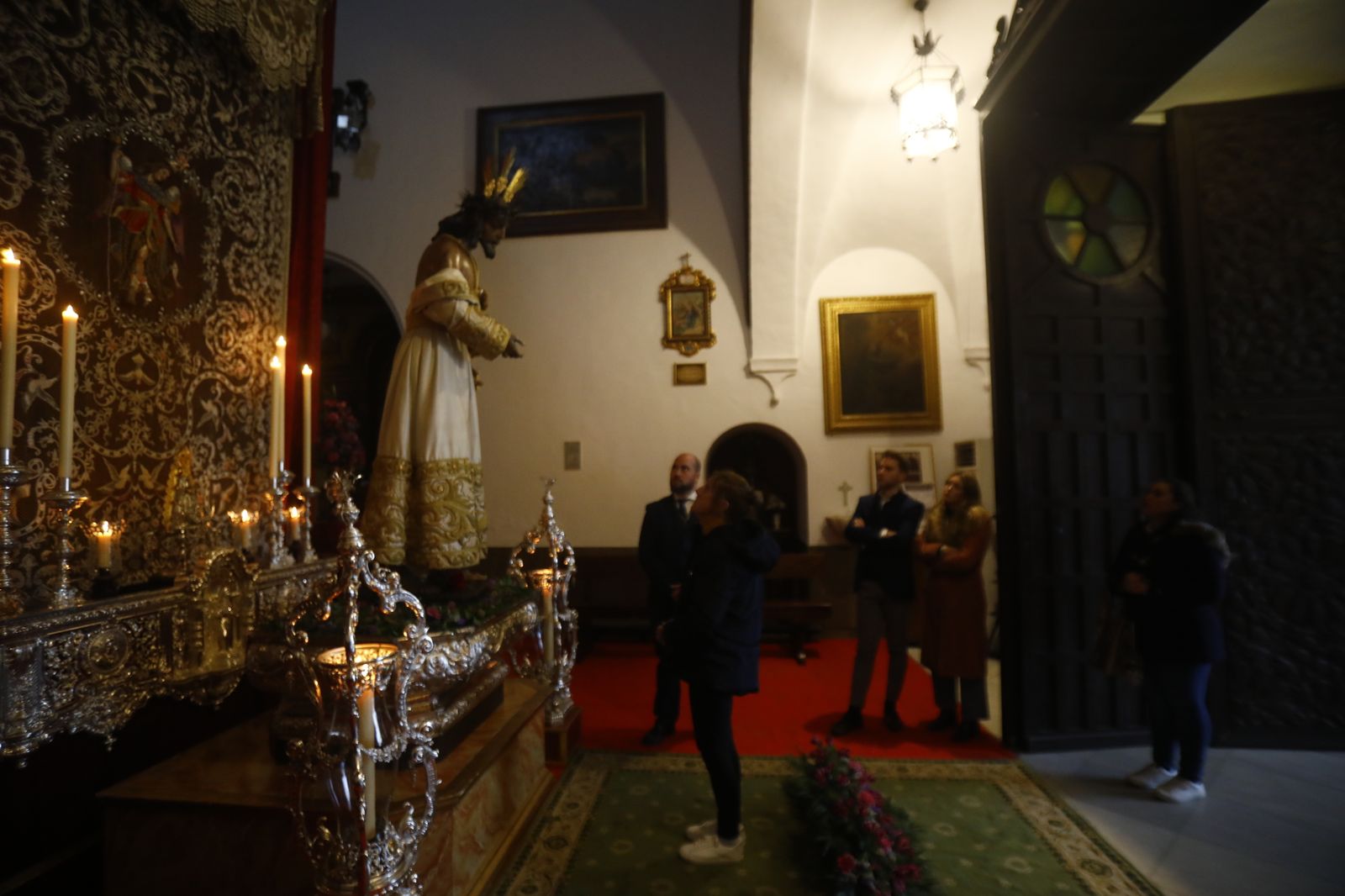 El besapiés el Señor de la Humildad y Paciencia de Córdoba, en imágenes