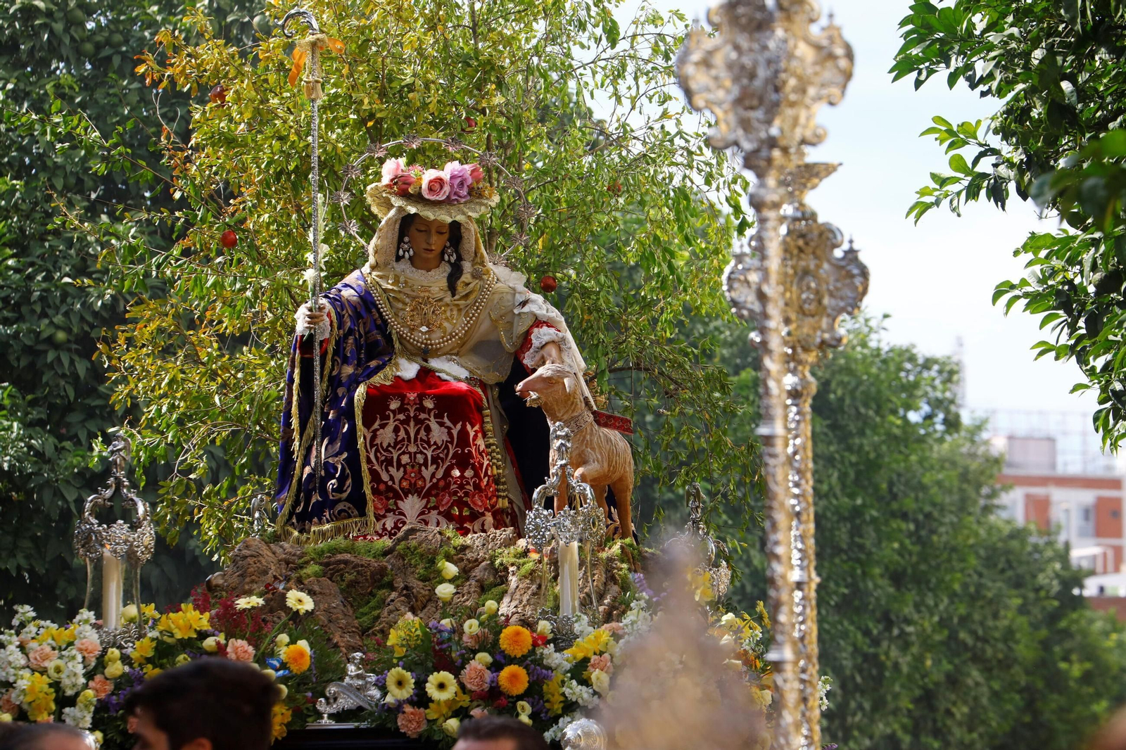 La procesión de la Divina Pastora de las Almas de Córdoba, en imágenes