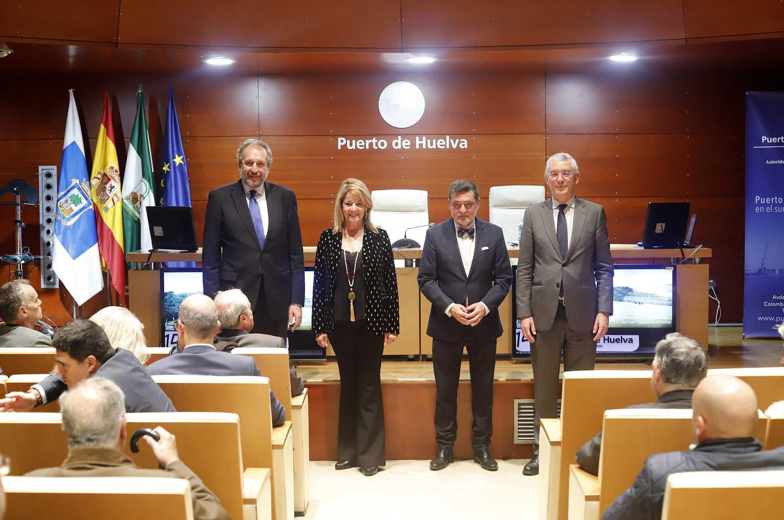 Imágenes de la inauguración de la exposición "Colón, Monumento a la amistad con los Pueblos de América"