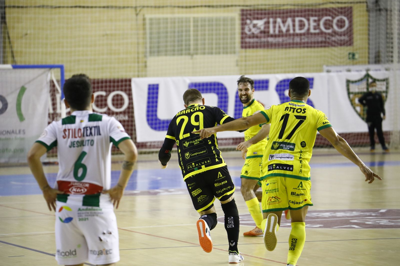 La derrota del Córdoba Futsal ante el Jaén Paraíso Interior, en imágenes