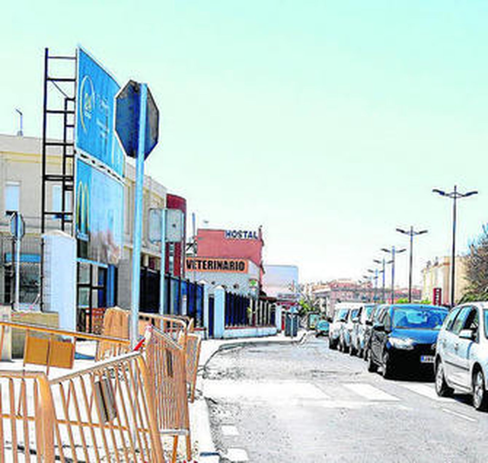 Los trabajos del tramo urbano del tranvía avanzan por Alameda Solano
