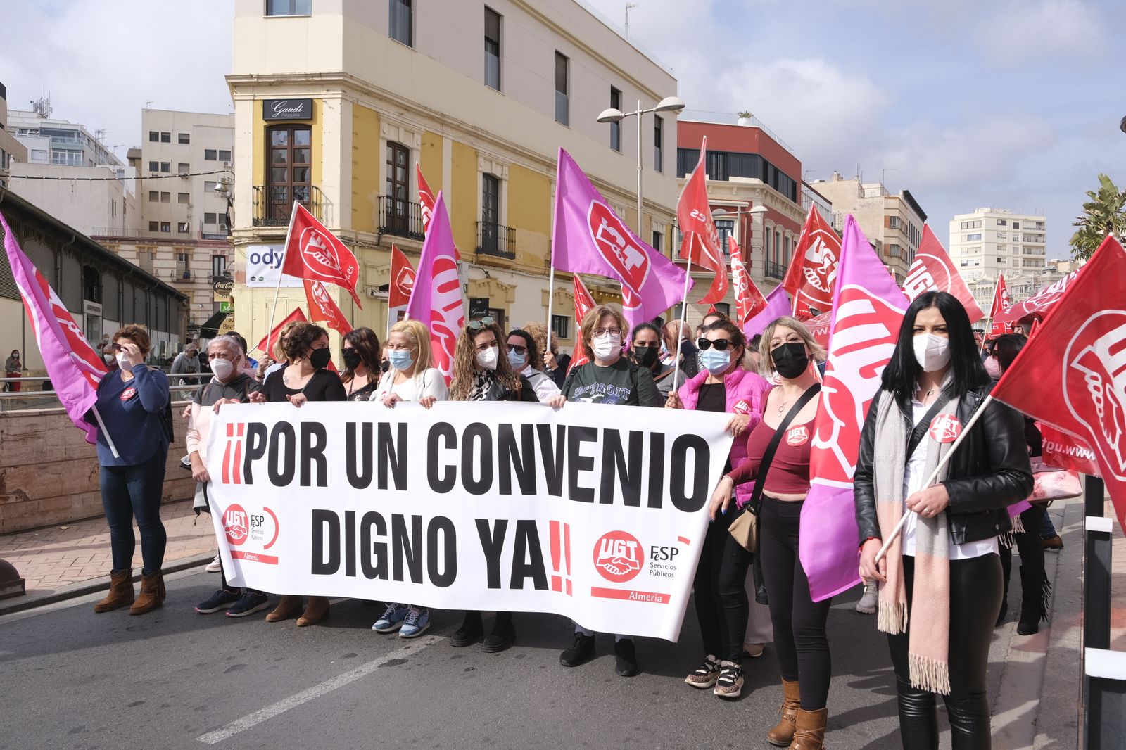 Imágenes de la manifestación a favor de la sanidad pública en Almería