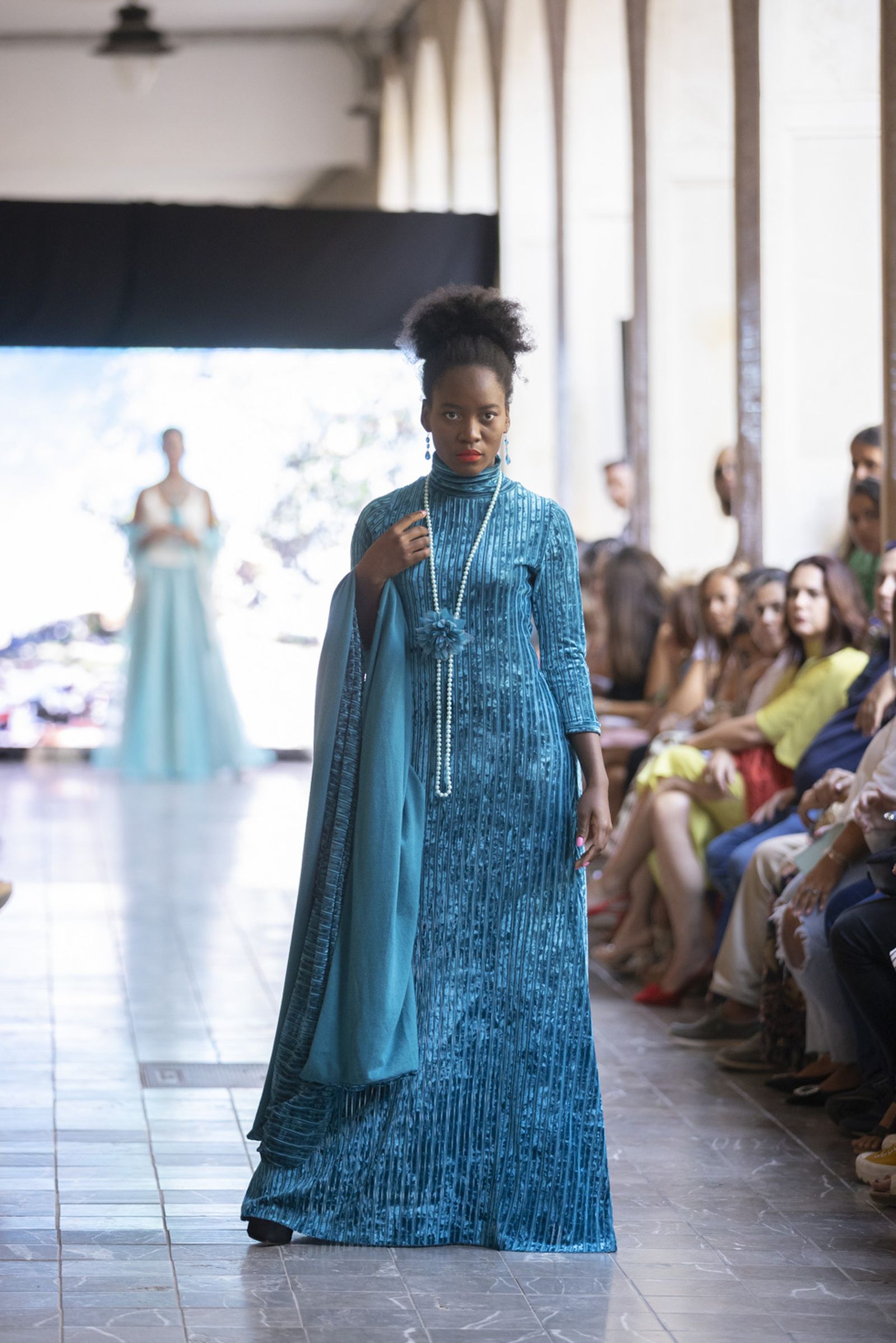 Imágenes del desfile 'Huelva provincia de moda' en la Gran Vía