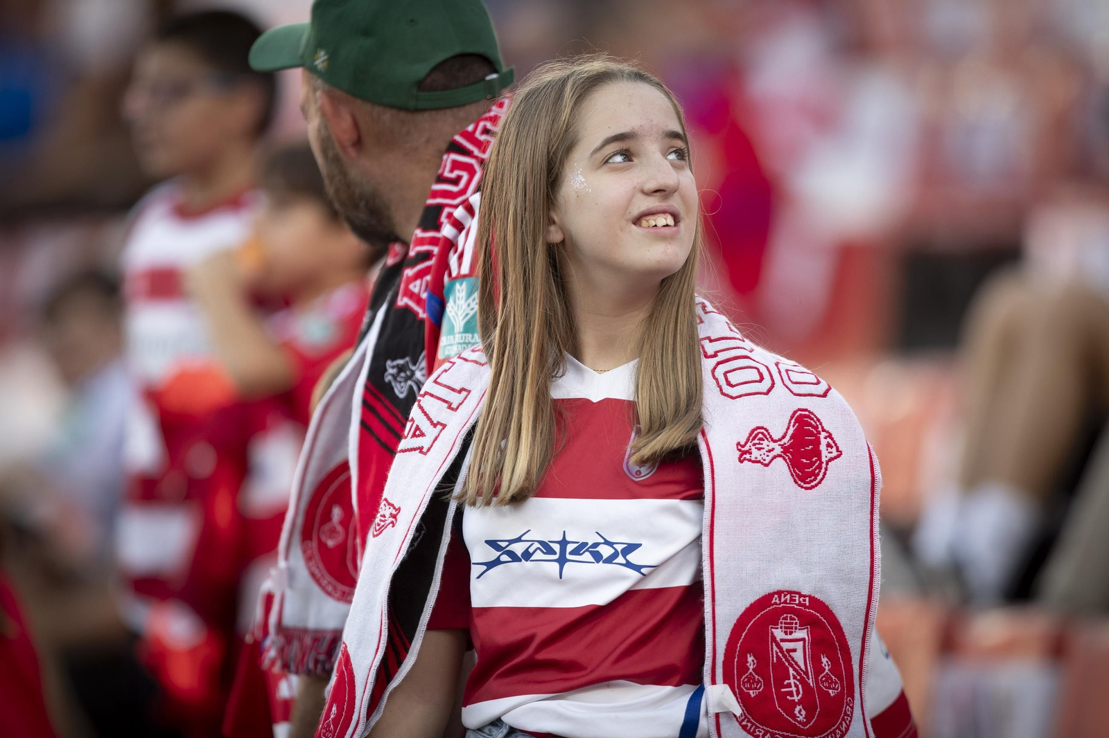 Encuéntrate en la grada del Nuevo Los Cármenes