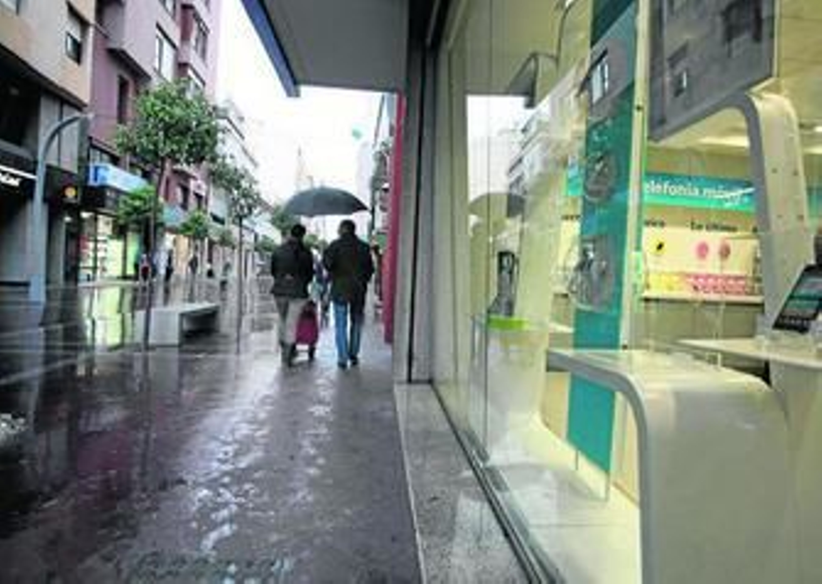 La calle Ancha, ayer por la tarde, también se verá afectada por el corte de suministro.