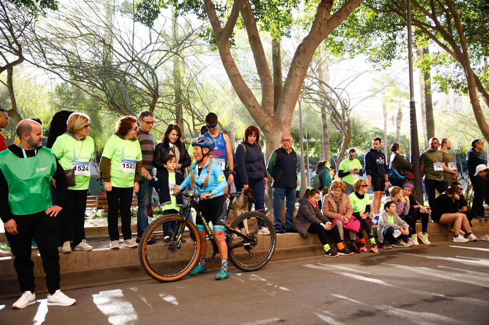 Imágenes de la Carrera contra el Cáncer de Almería