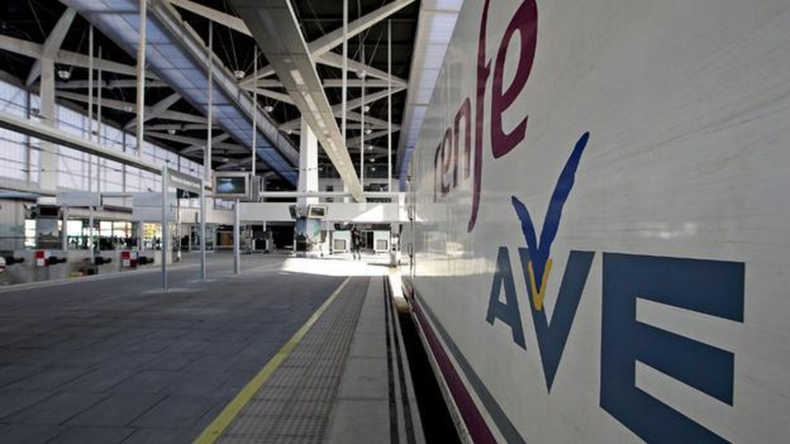 Se inaugura la línea del Ave Madrid-Valencia.
