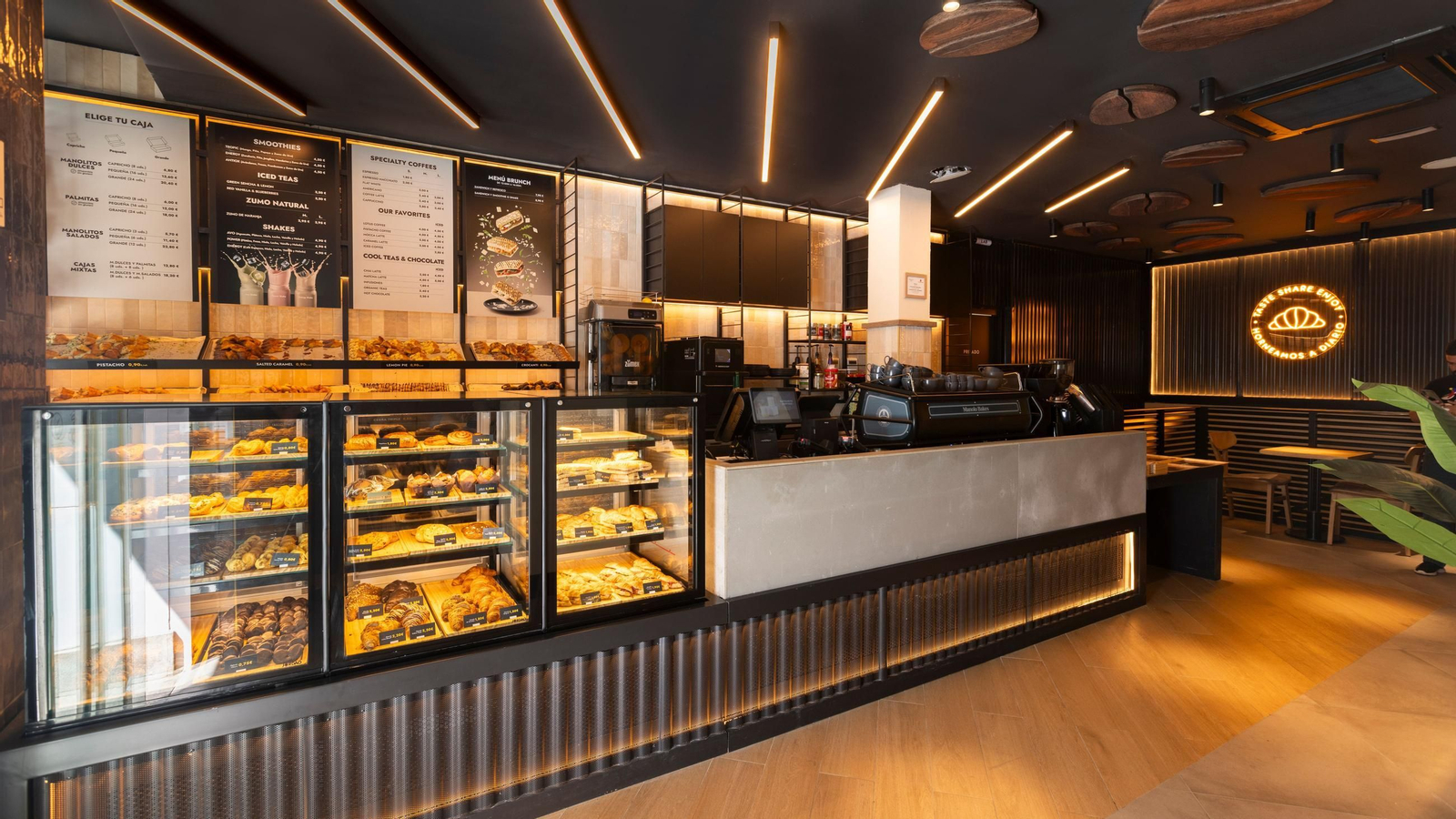 El nuevo espacio, de 120 m², se integra en una de las arterias más emblemáticas de la capital