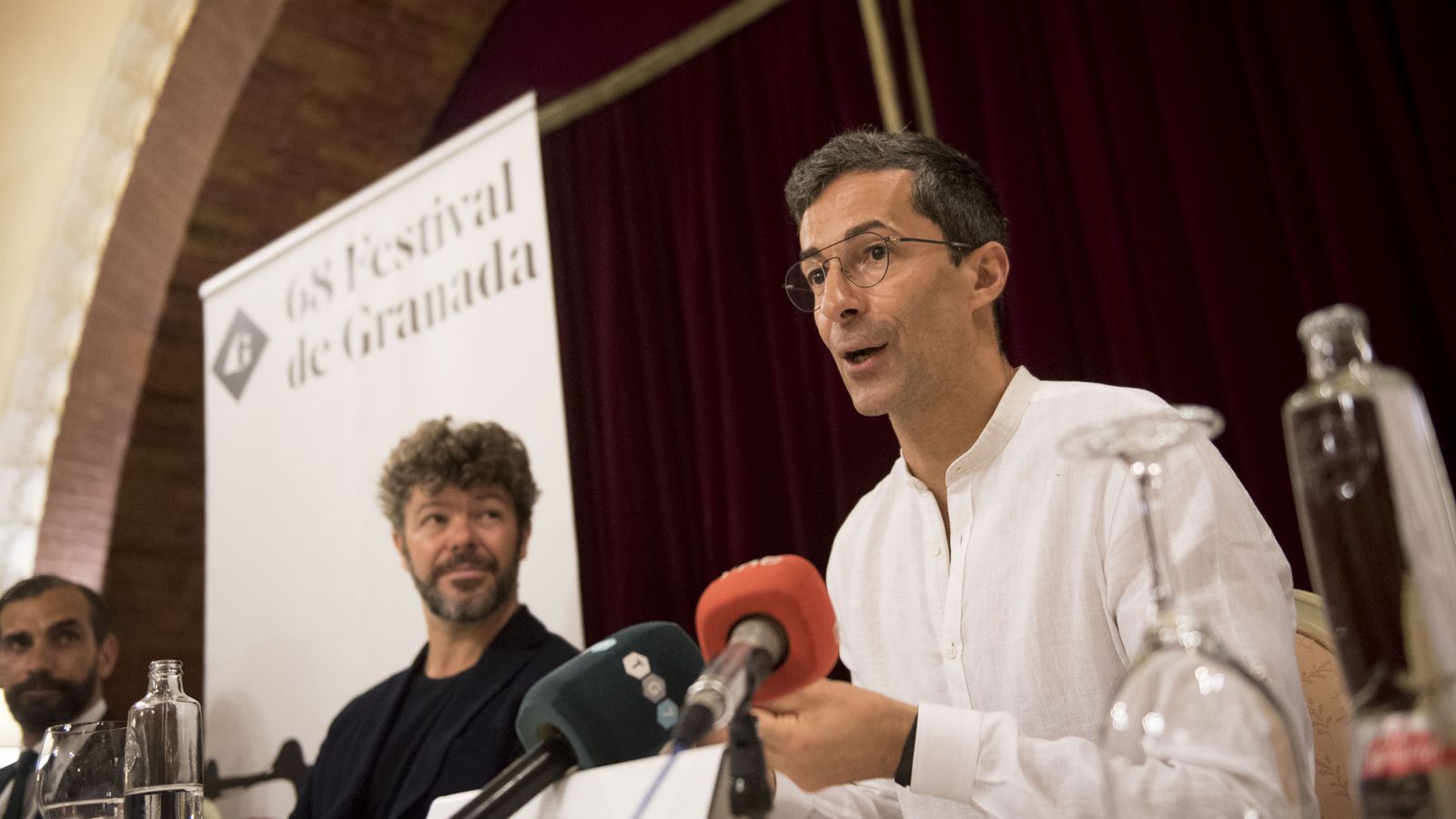 El director de la Compañía Nacional de Danza,  José Carlos Martínez, junto al director del Festival de Música y Danza, Pablo Heras-Casado.