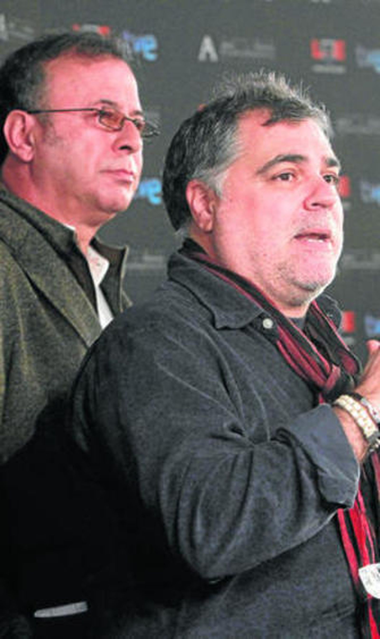 Zambrano, ayer con Antonio Pérez en la sede de la Academia.