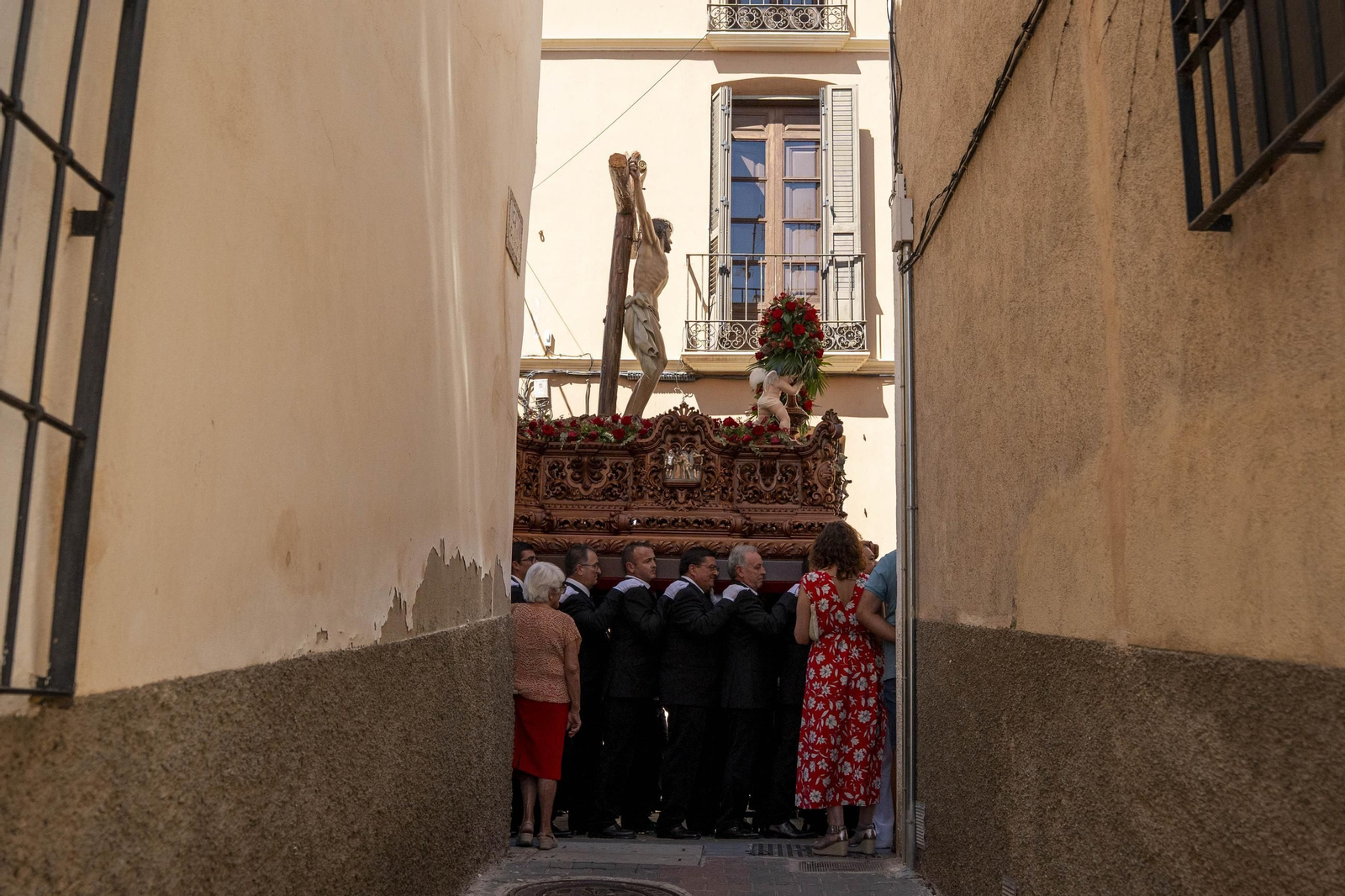 Eucaristía y procesión de Exaltación de la Cruz en la localidad de Vélez-Rubio