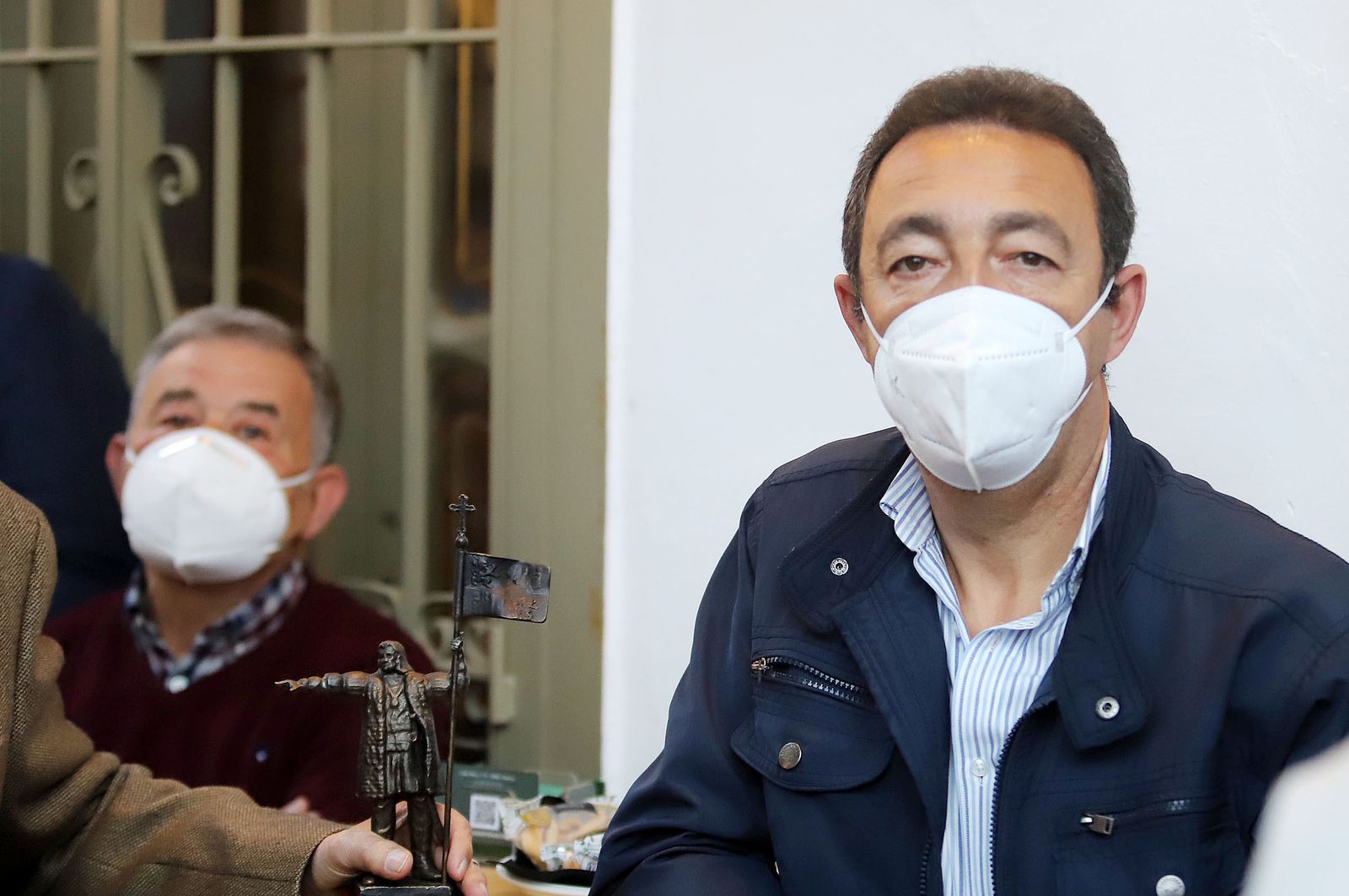 Imágenes del homenaje a 16 peñas taurinas de Huelva