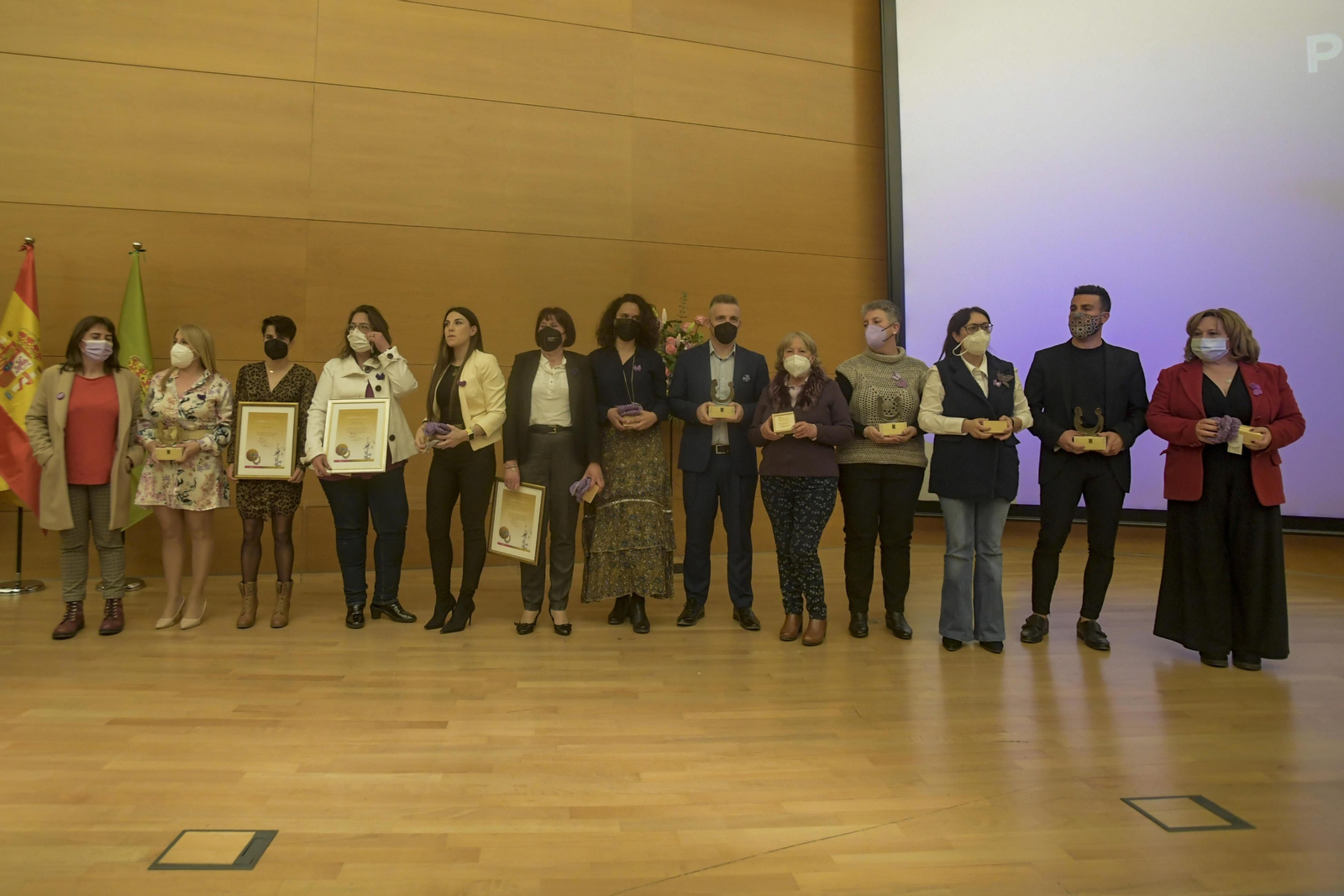 Foto de familia de los premiados