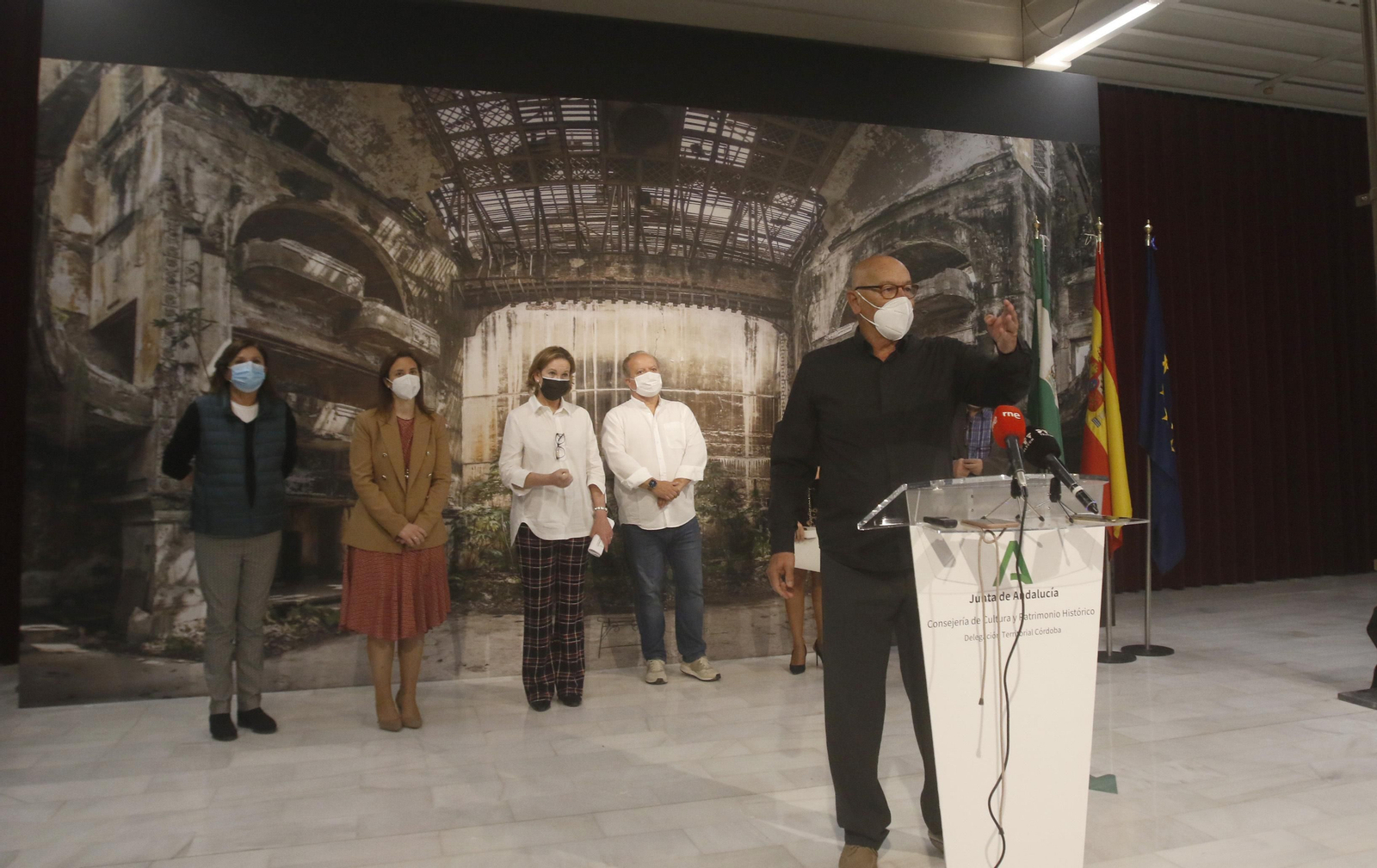 Un recorrido por la exposición 'Closer', de José María Mellado