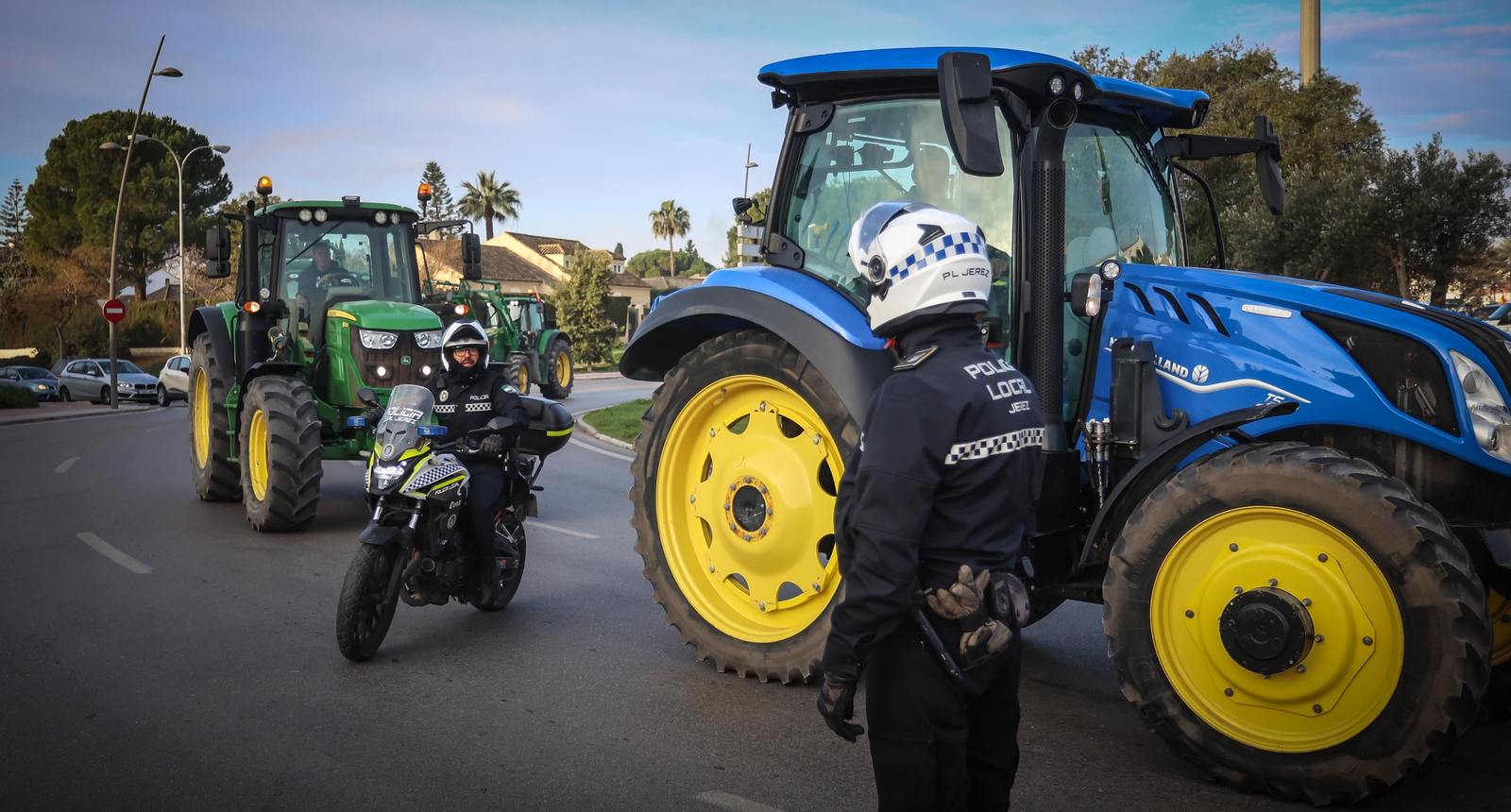Jerez colapsado por la protesta de agricultores vy ganaderoa